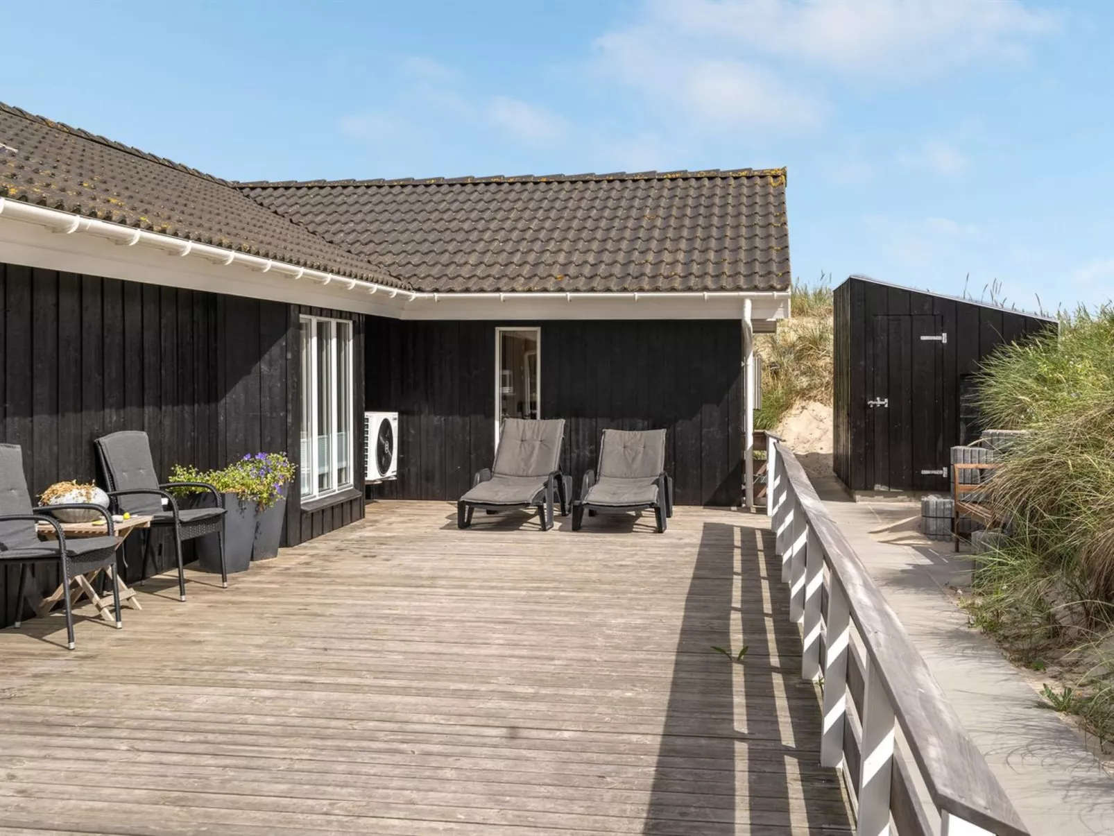 "Wilke" -  from the sea-Dehors