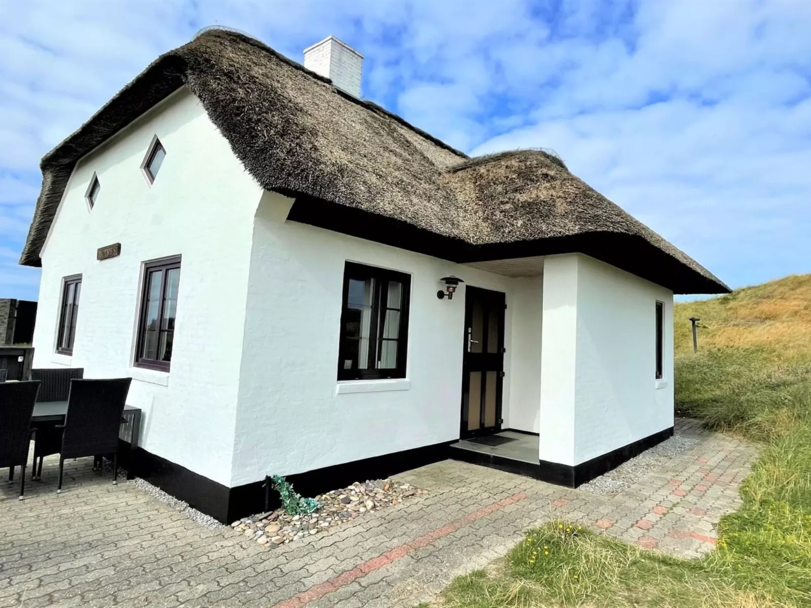 "Trugot" - 450m to the fjord-Outside