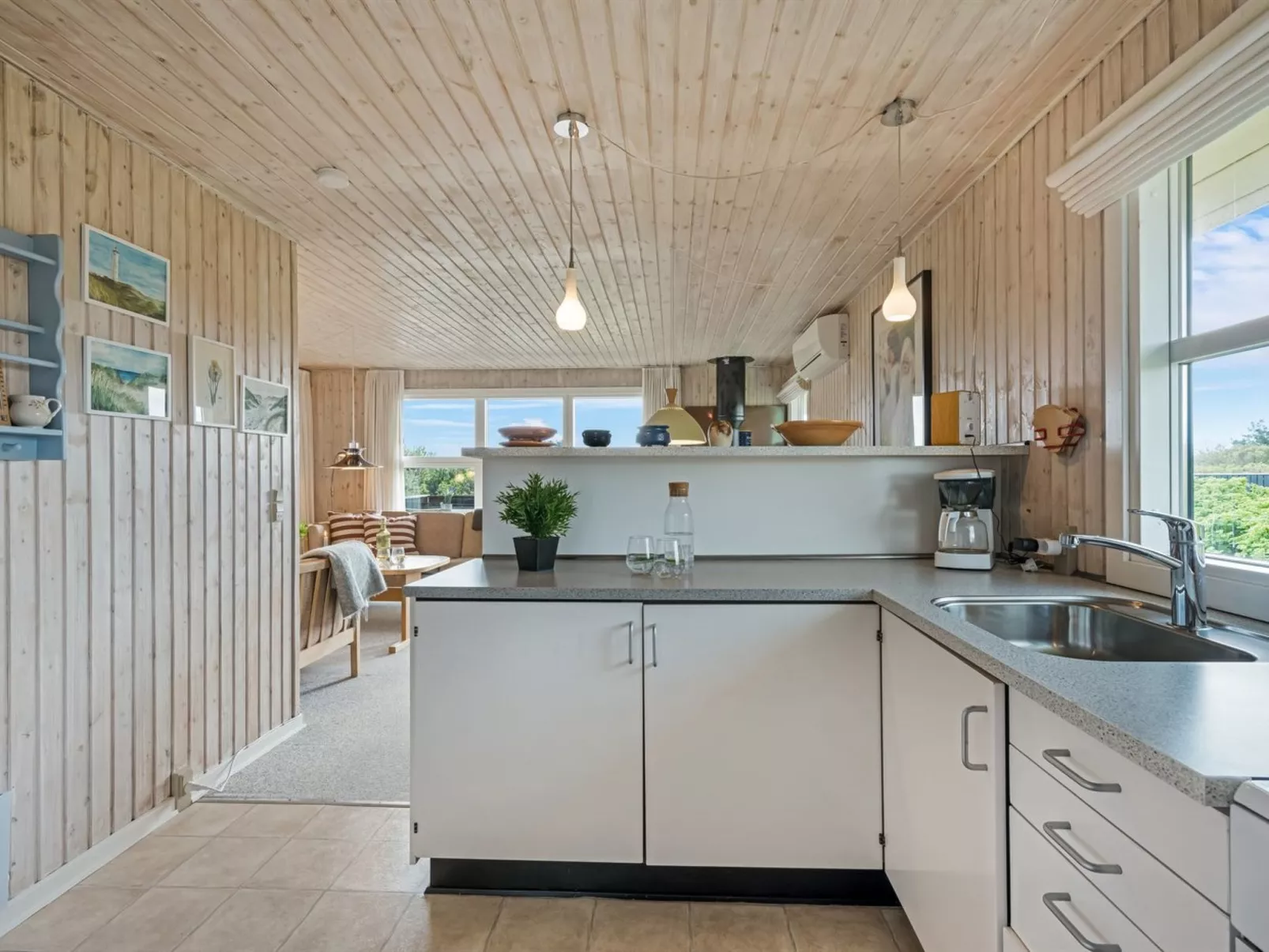 "Gertine" - 650m to the fjord-Inside