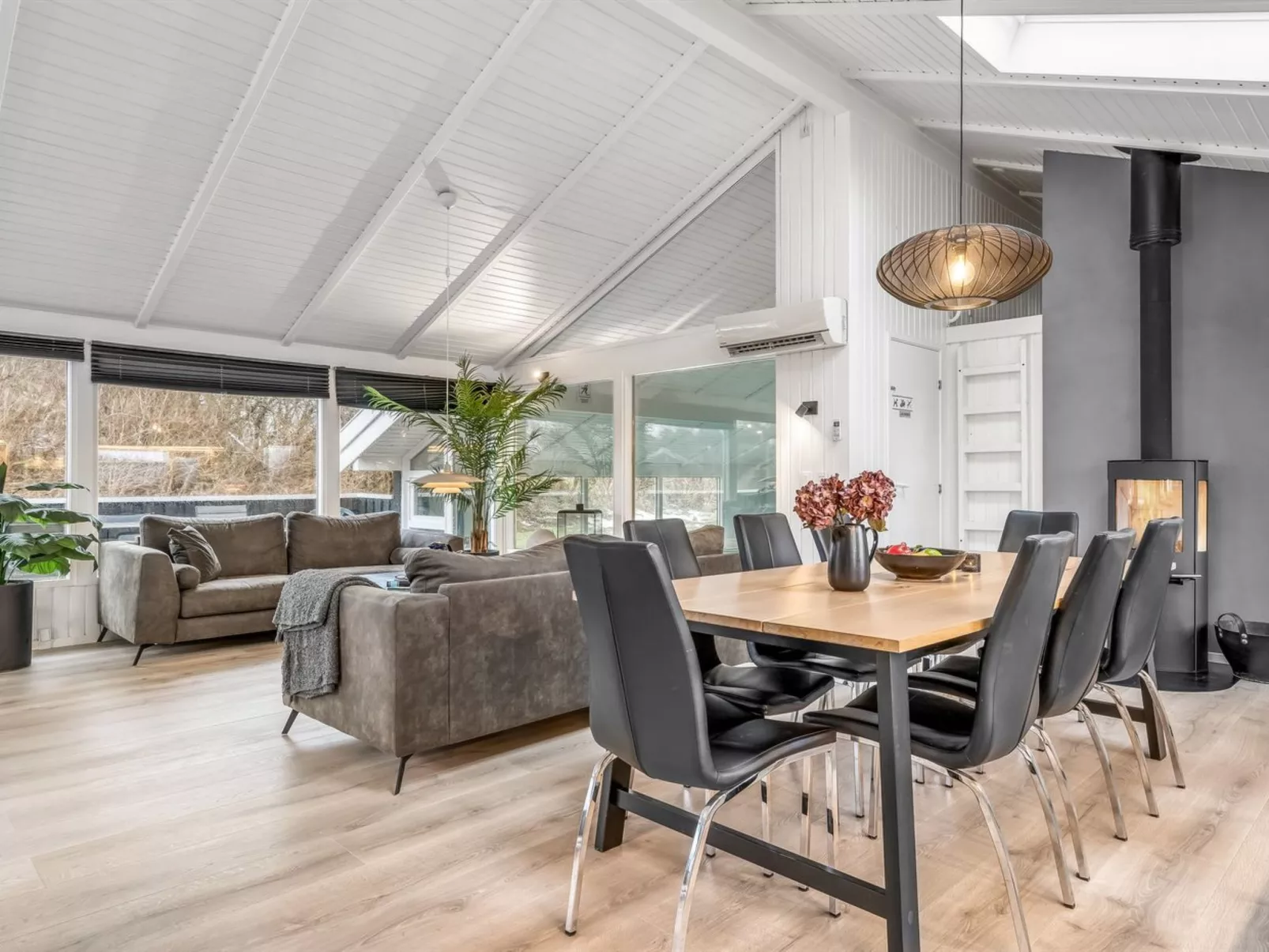 "Blondine" - 940m from the sea-Dedans