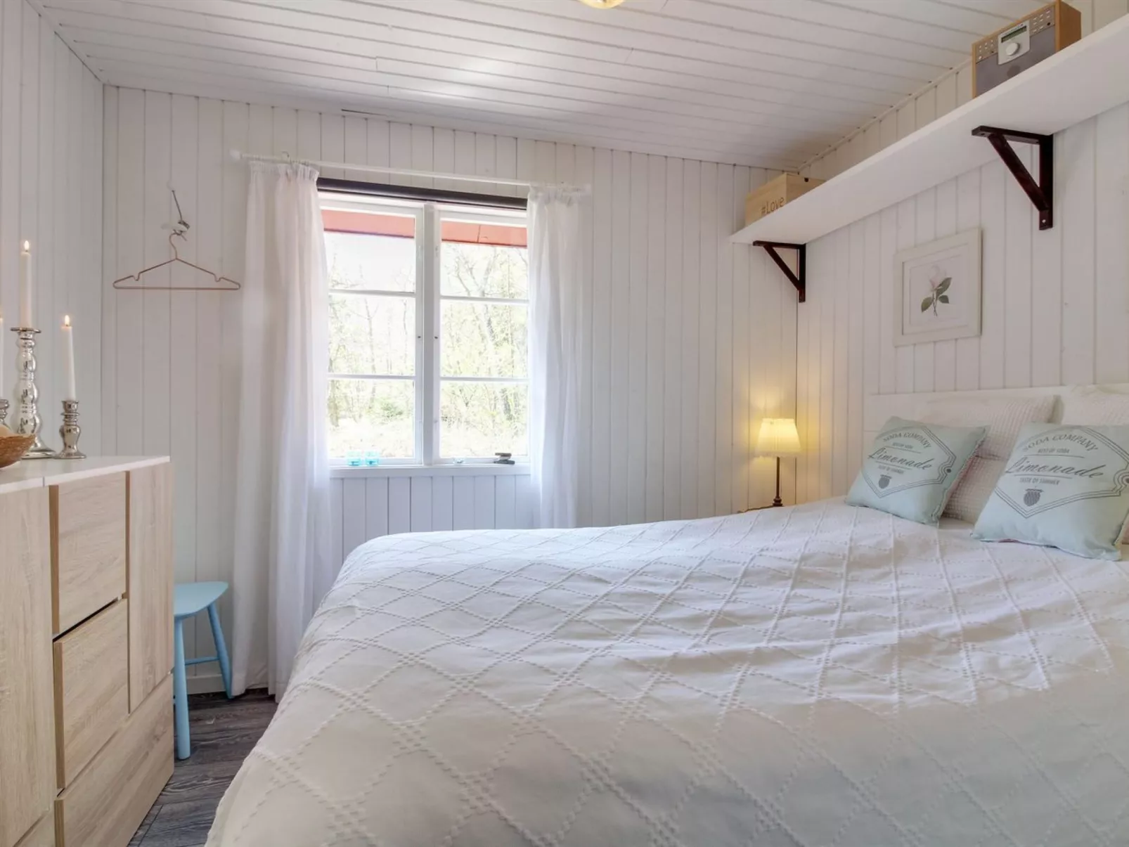 "Ronja" - 300m from the sea-Drinnen