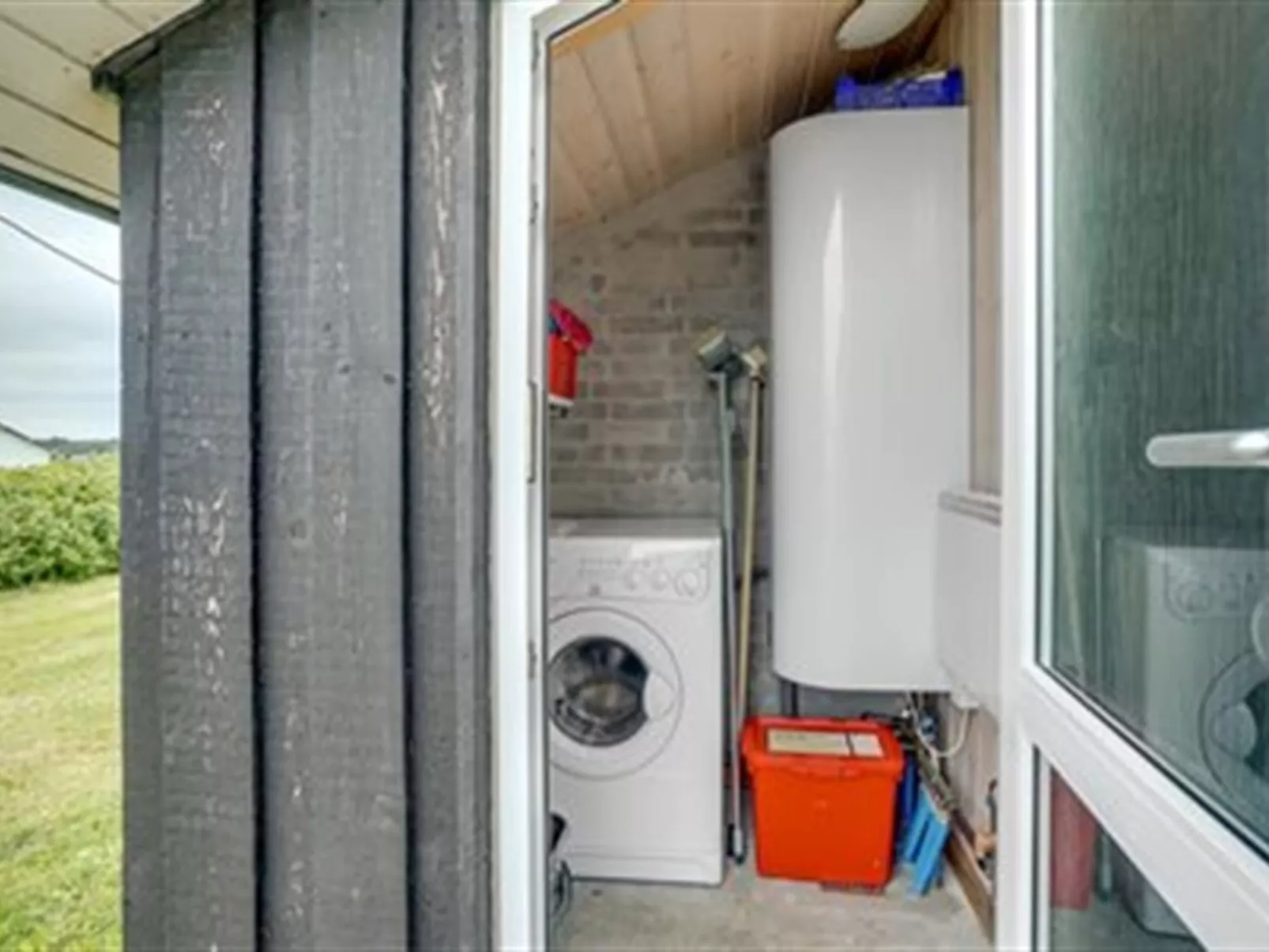 "Eyvin" - 100m from the sea-Inside