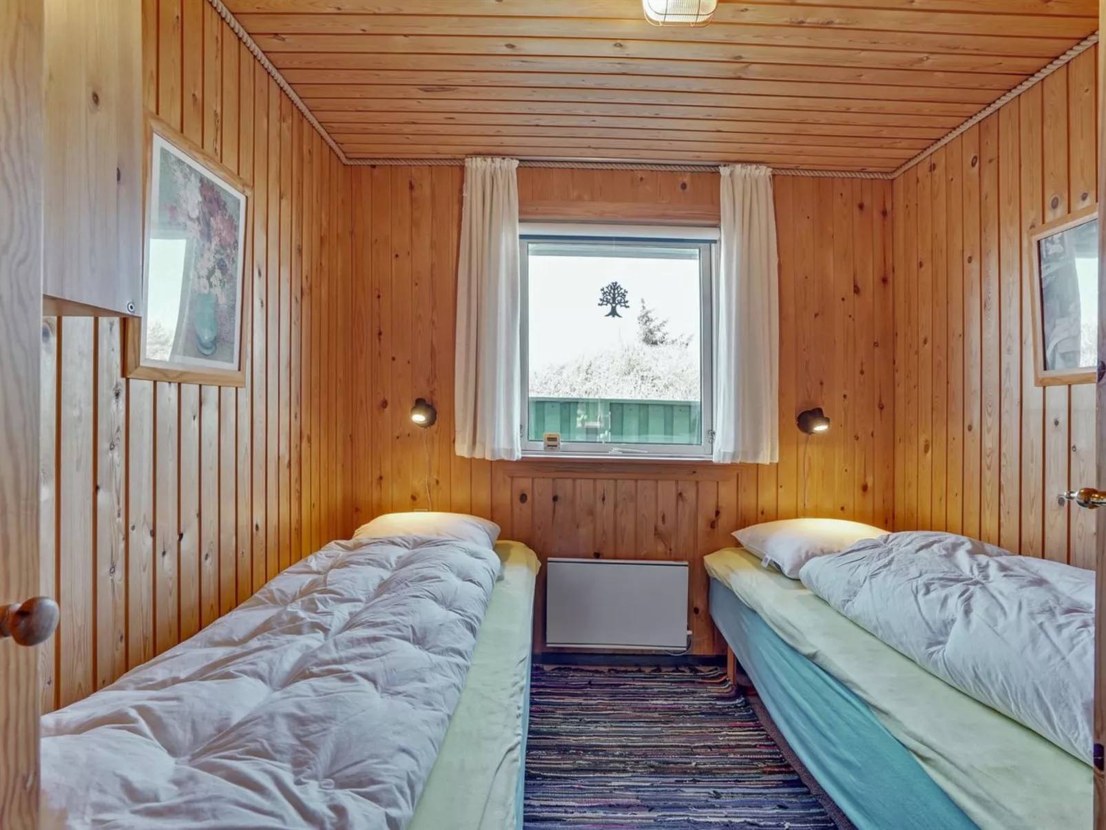 "Edna" - 800m from the sea-Dedans