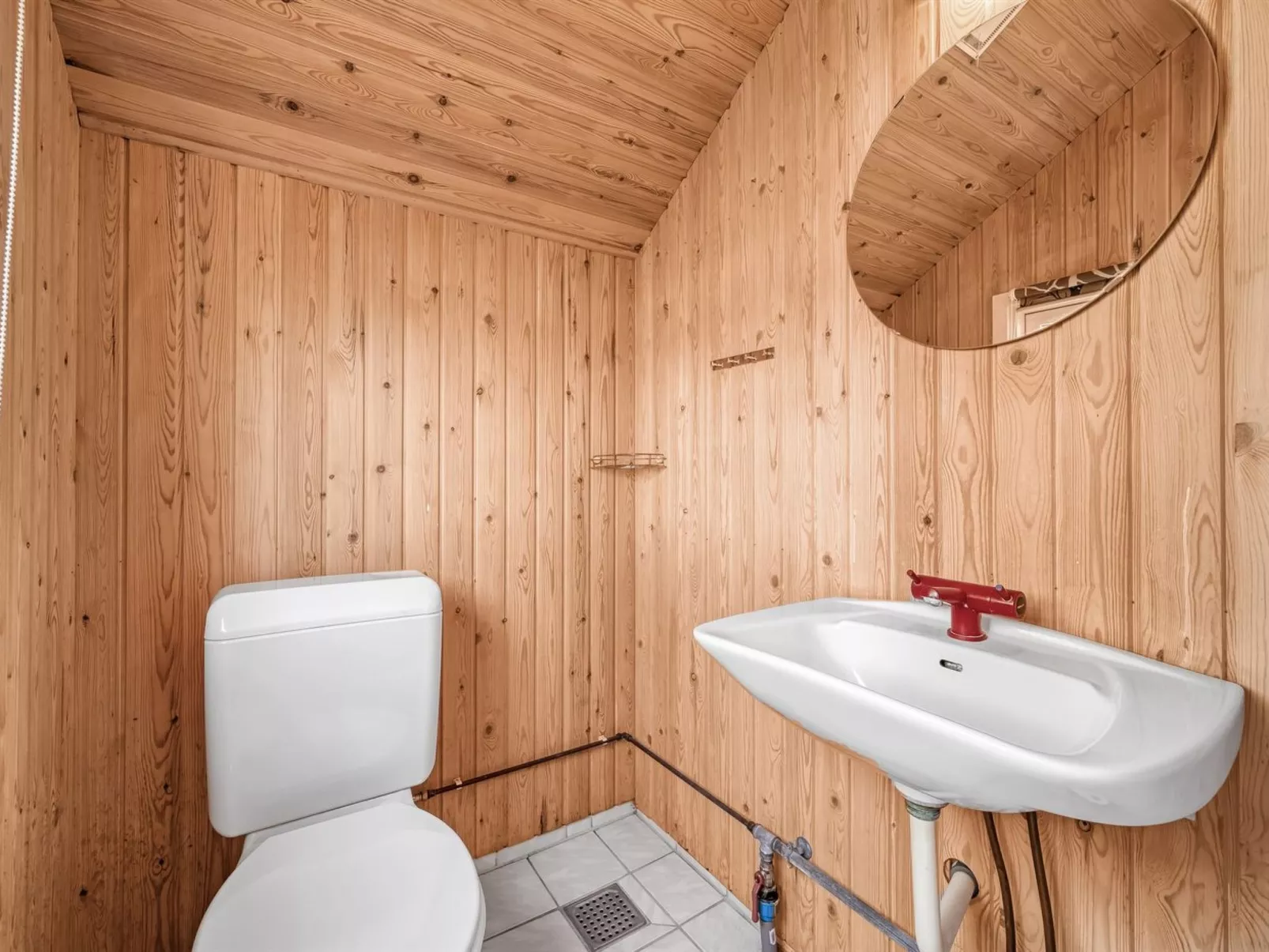 "Snefrid" - 12km from the sea-Inside