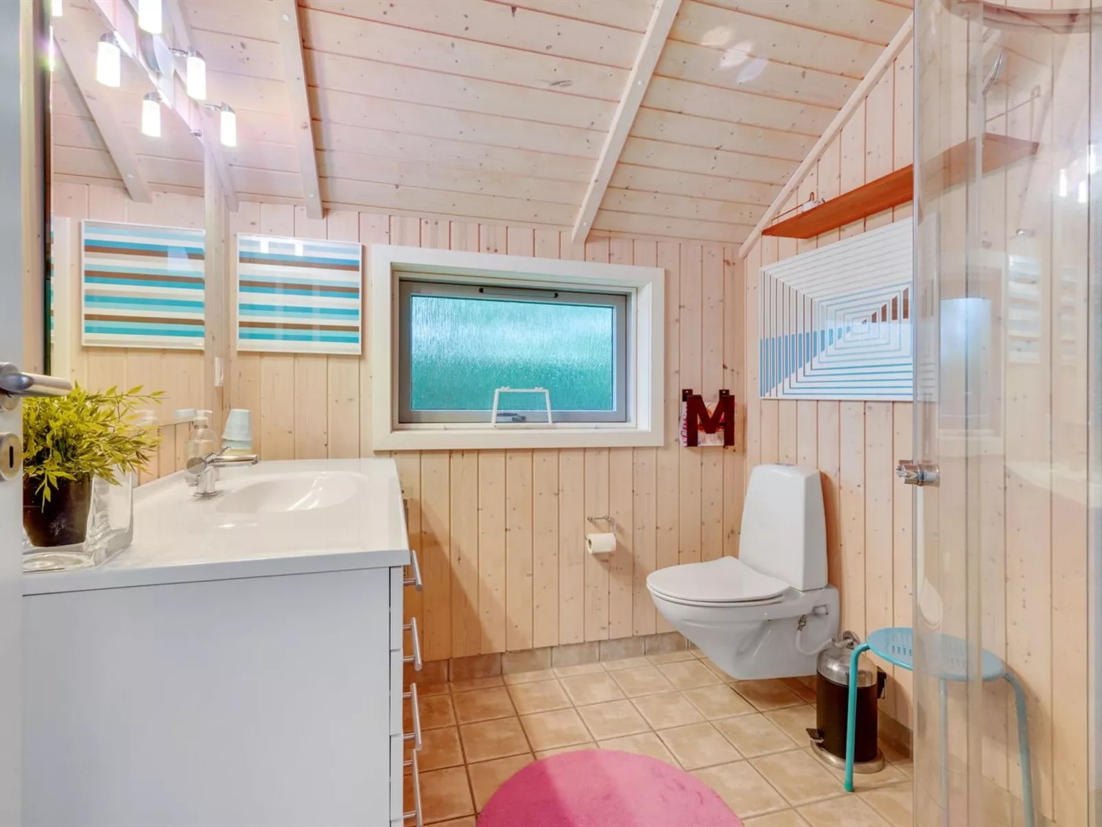 "Zelda" - 300m from the sea-Inside