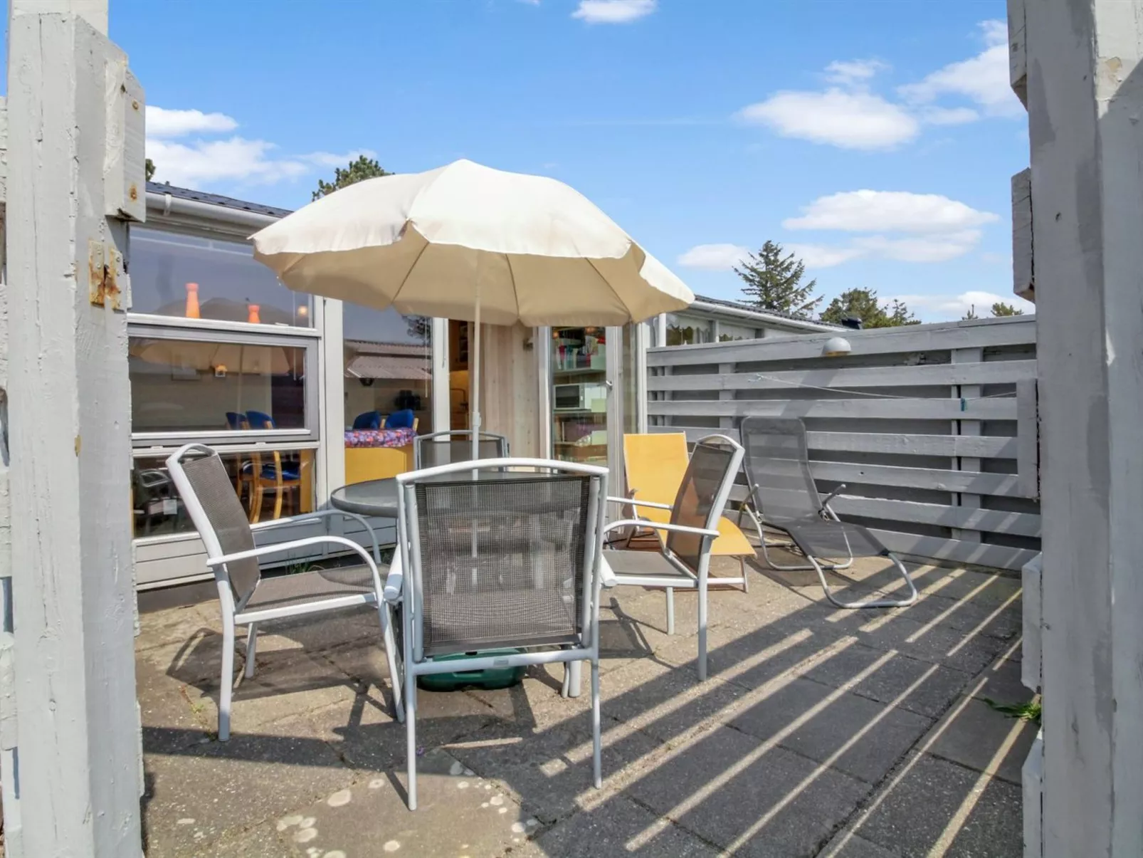 "Genadij" - 1km from the sea-Dehors