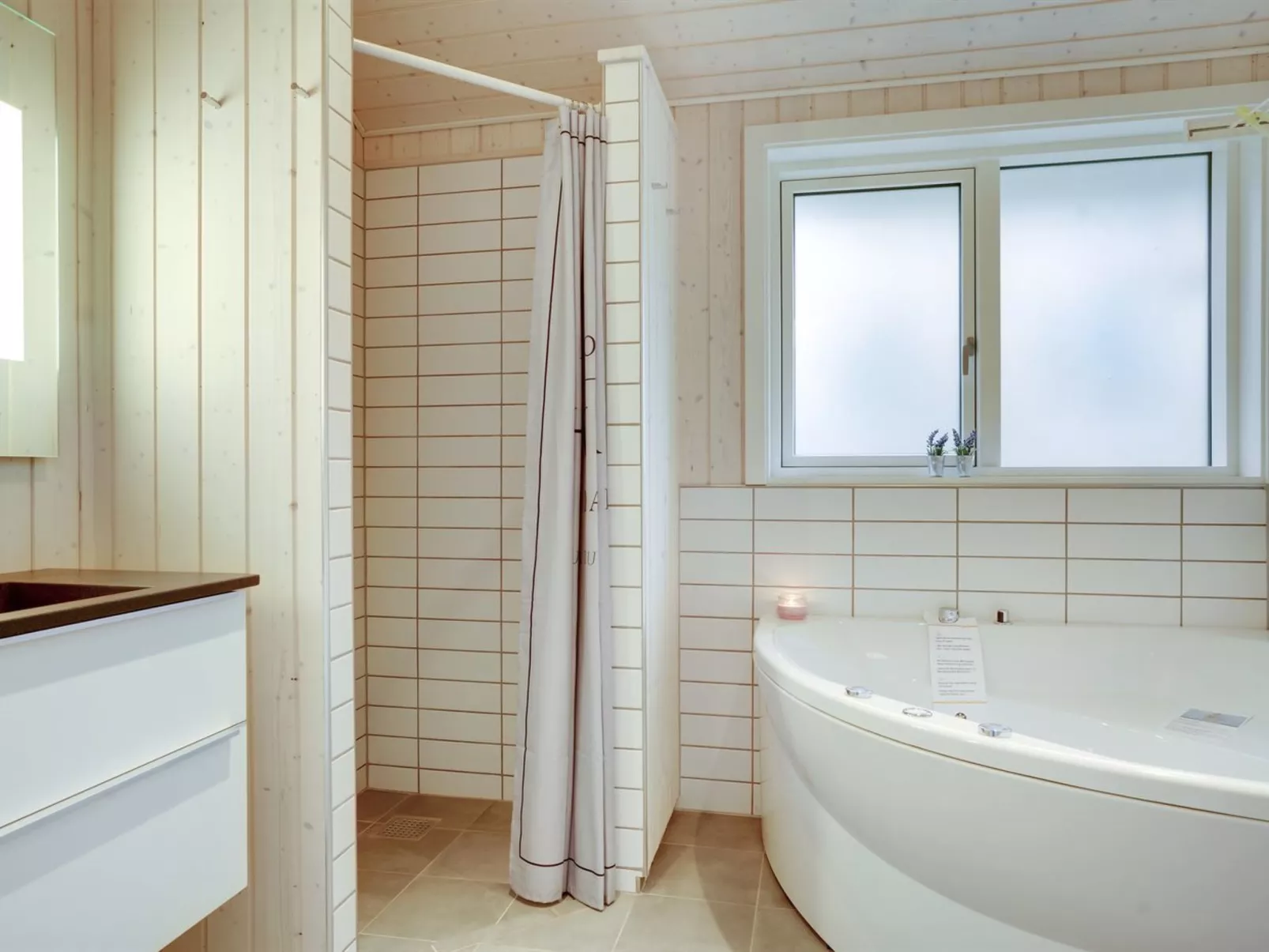 "Cate" - 150m from the sea-Inside