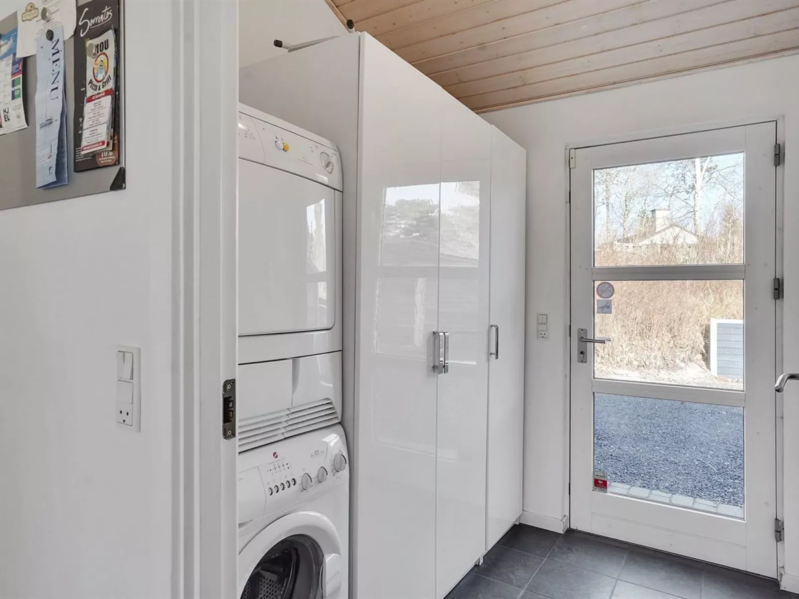 "Ulfsten" - 1.6km from the sea-Dedans