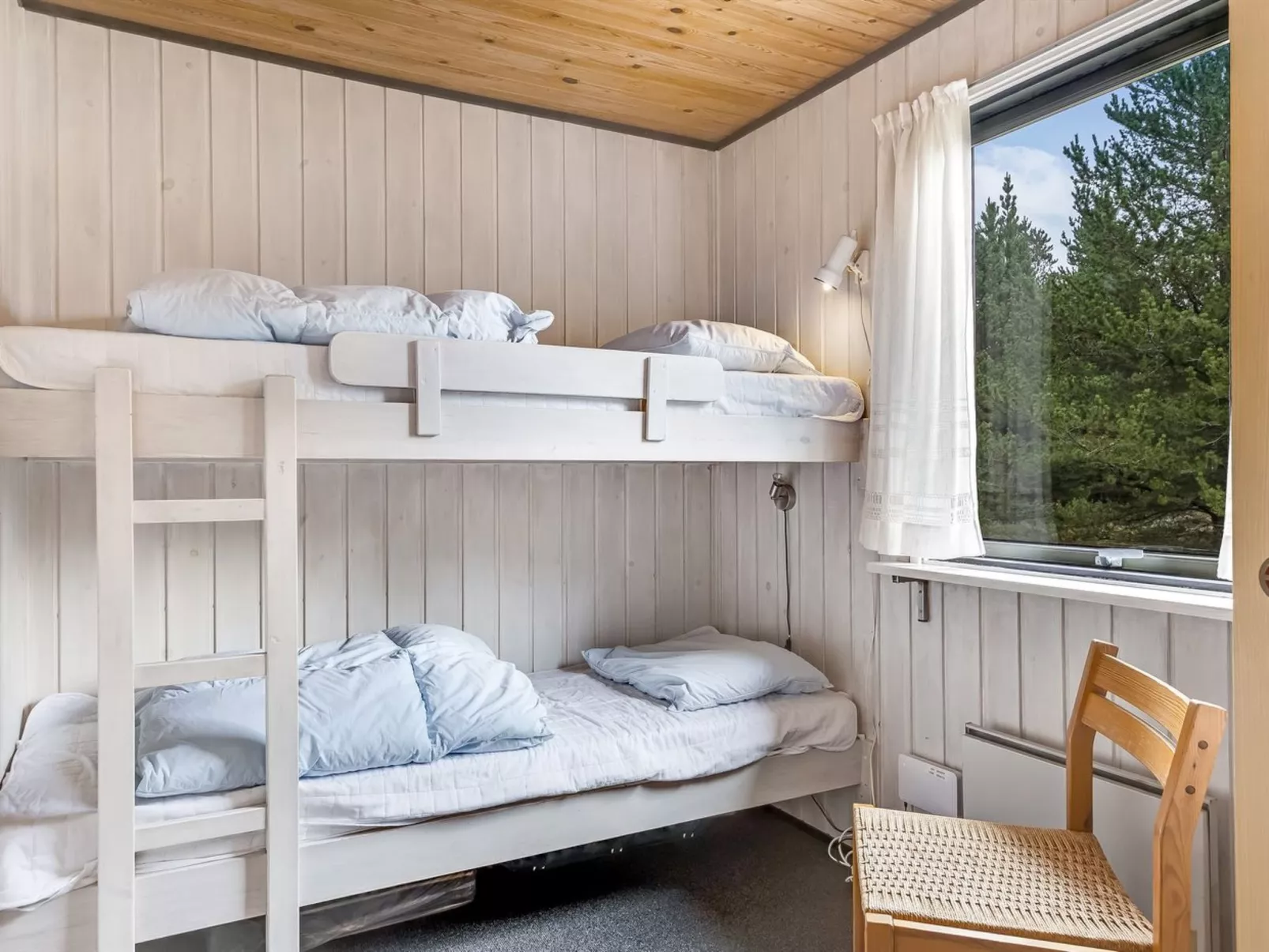 "Falki" - 2.5km from the sea-Drinnen