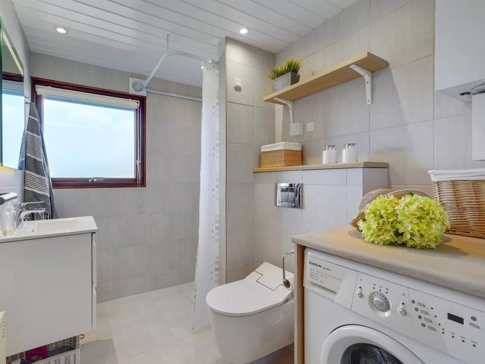 "Arjuna" - 3.8km from the sea-Drinnen