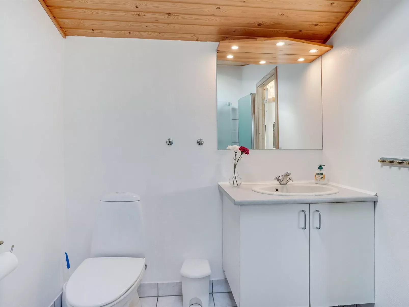 "Jeldrik" - 100m from the sea-Drinnen