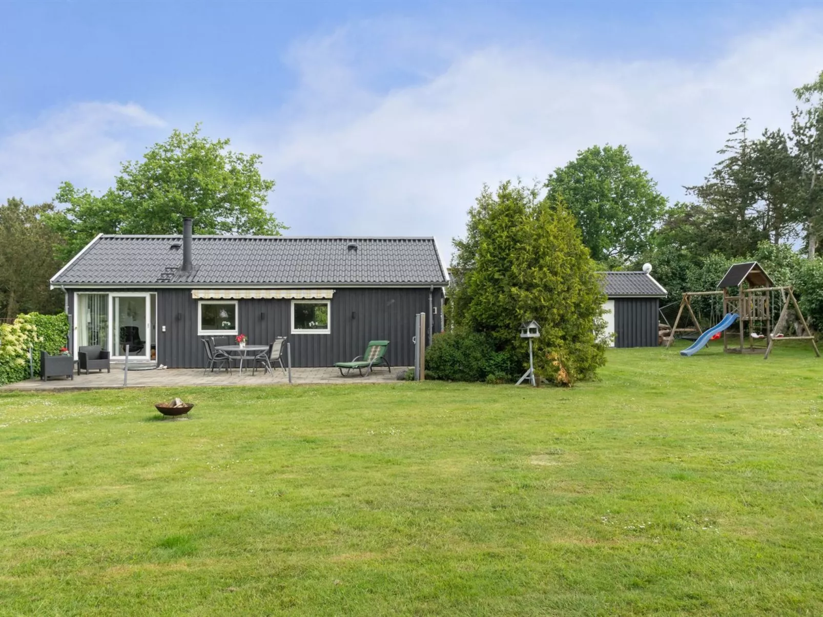 "Locan" - 1.2km from the sea-Outside