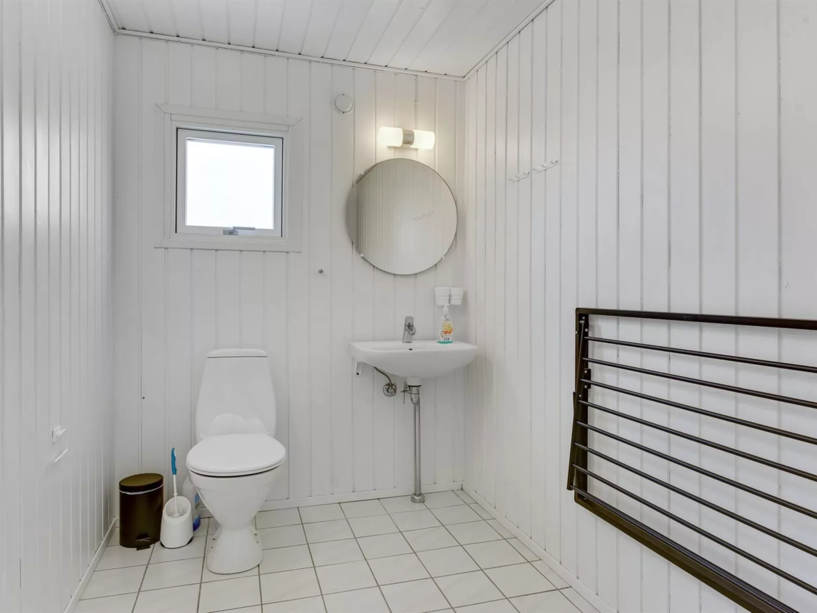 "Beowulf" - 200m from the sea-Inside