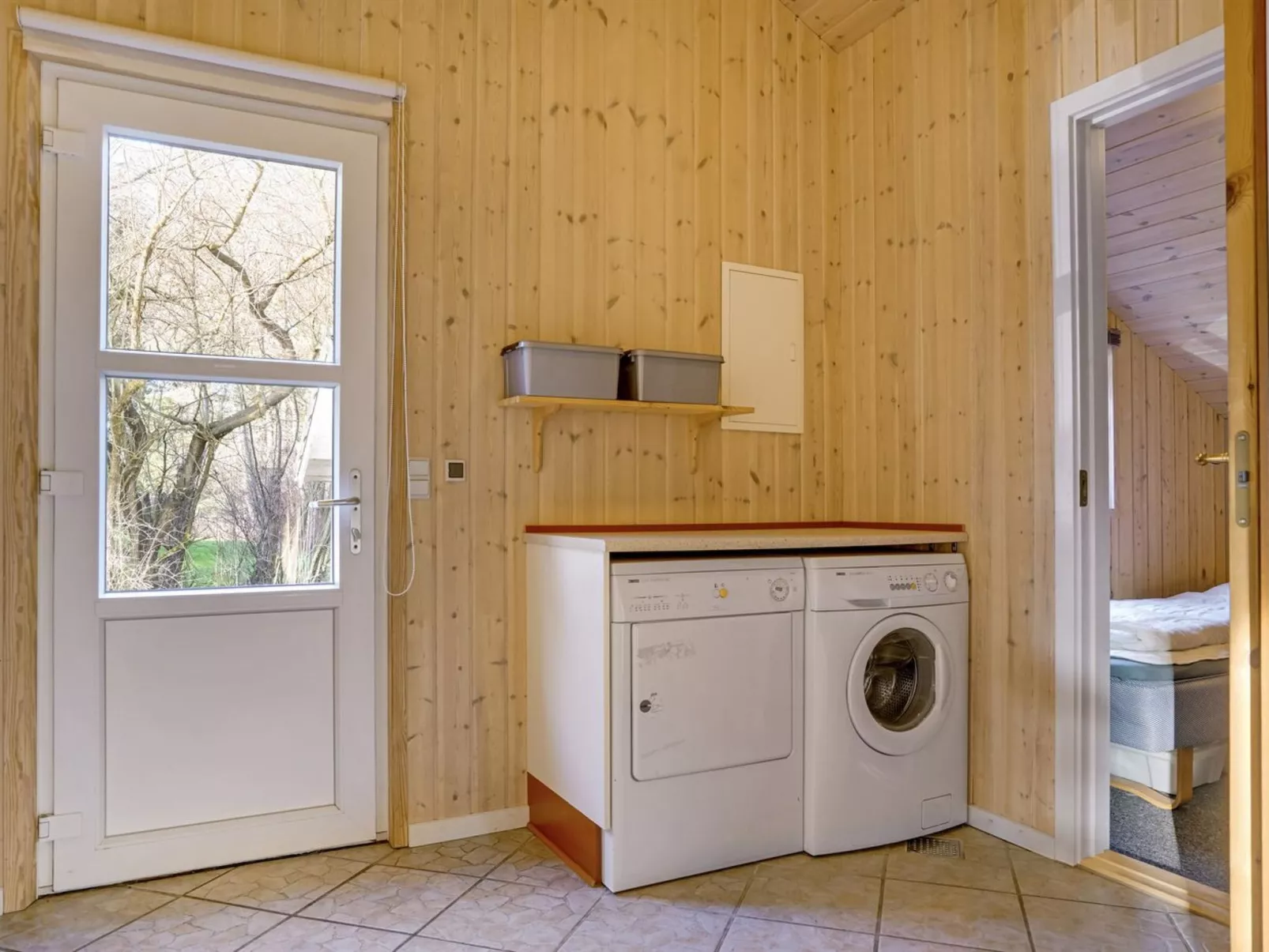 "Tyki" - 12km from the sea-Dedans