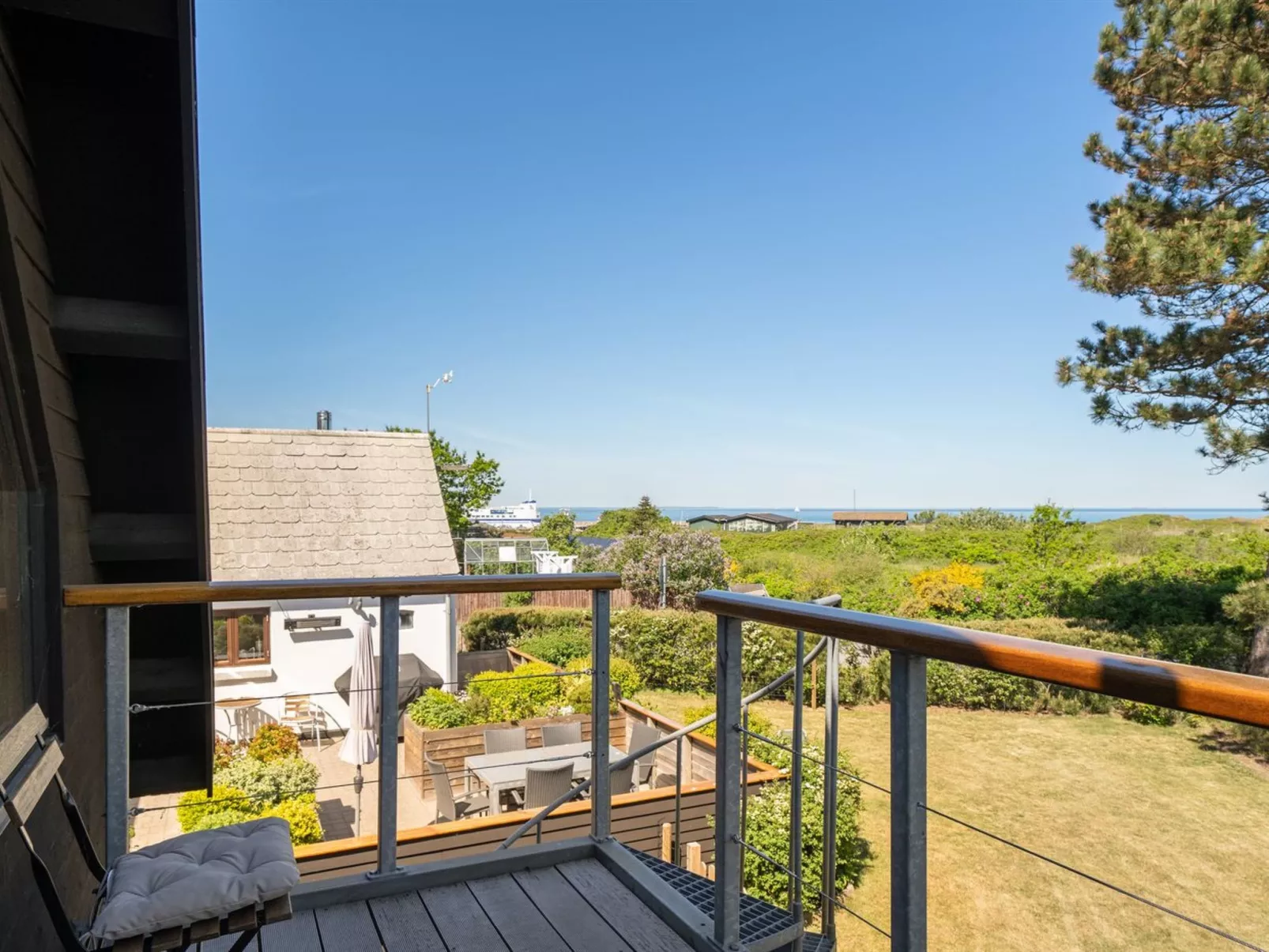 "Eivi" - 150m from the sea-Draußen