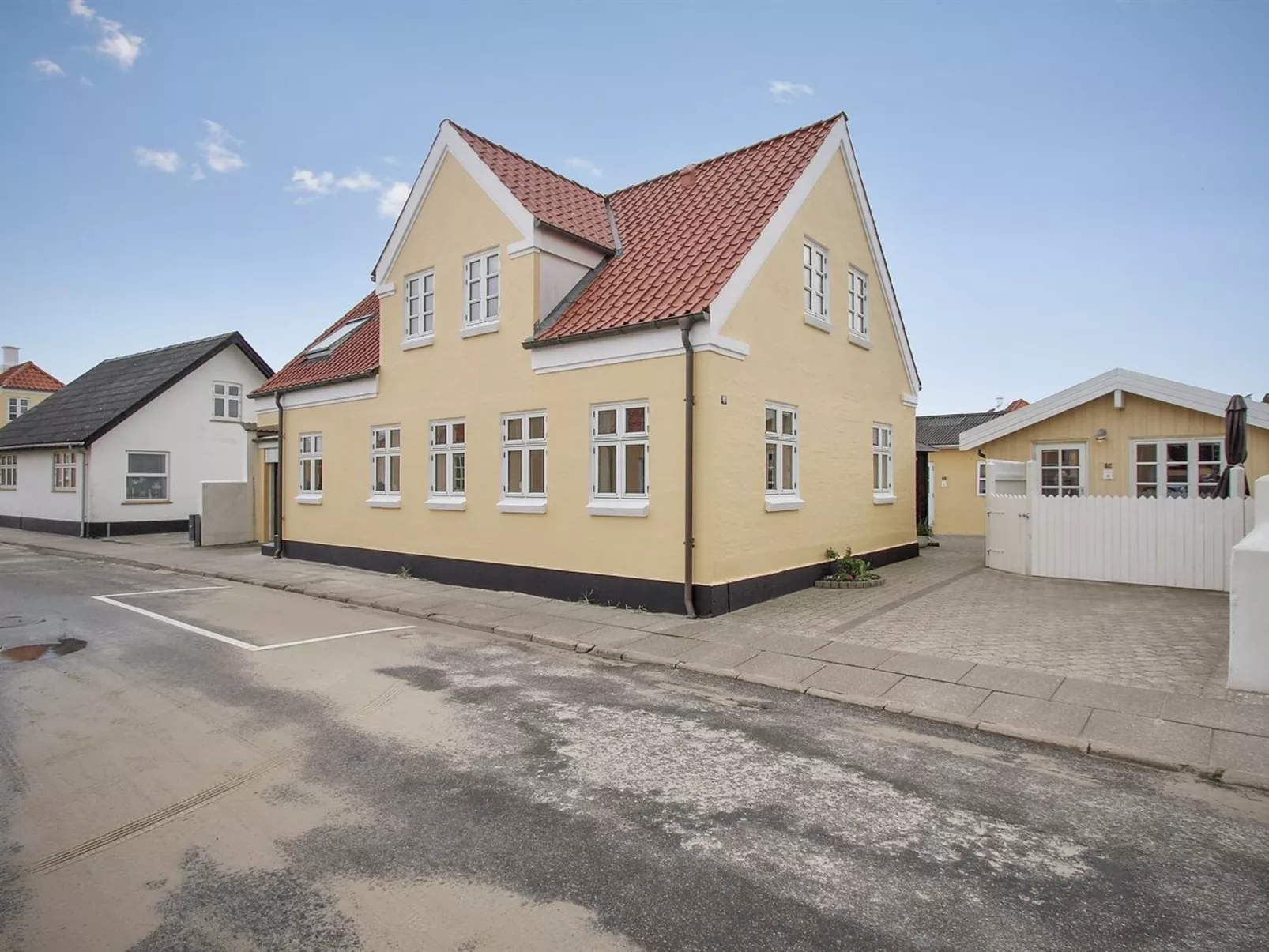 "Armi" - 75m from the sea-Draußen