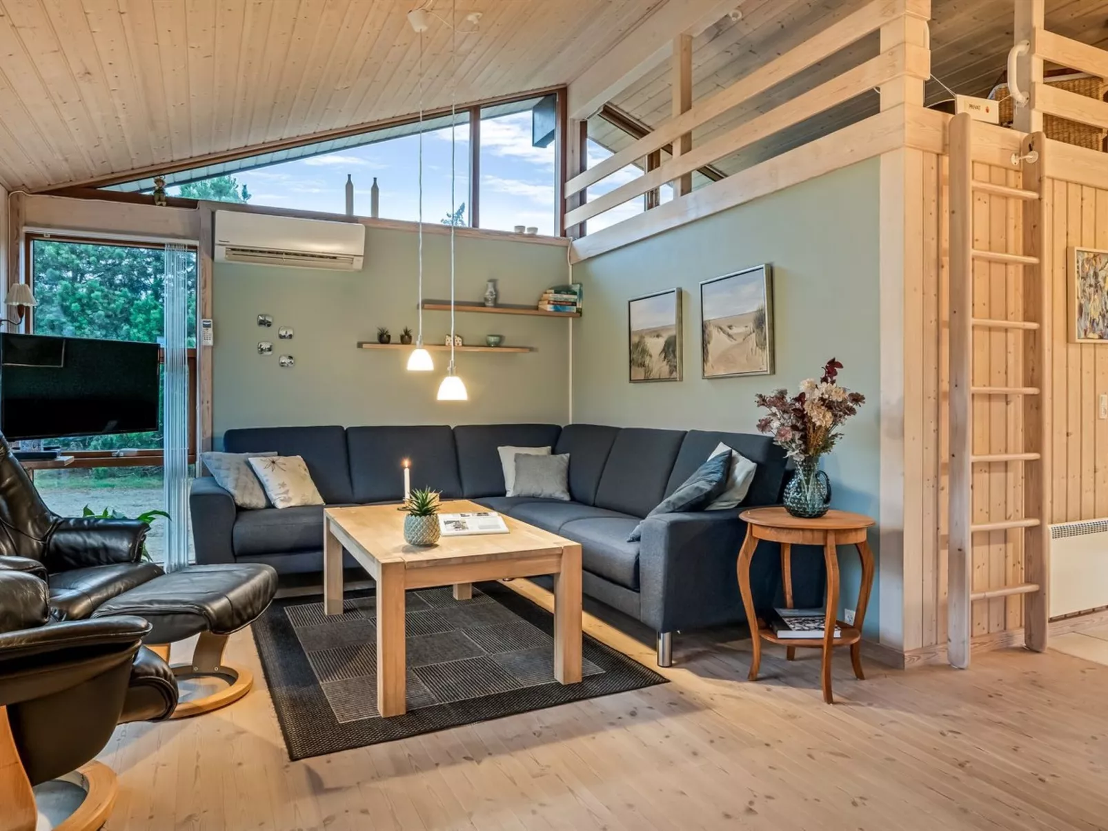 "Jelin" - 2.5km from the sea-Inside