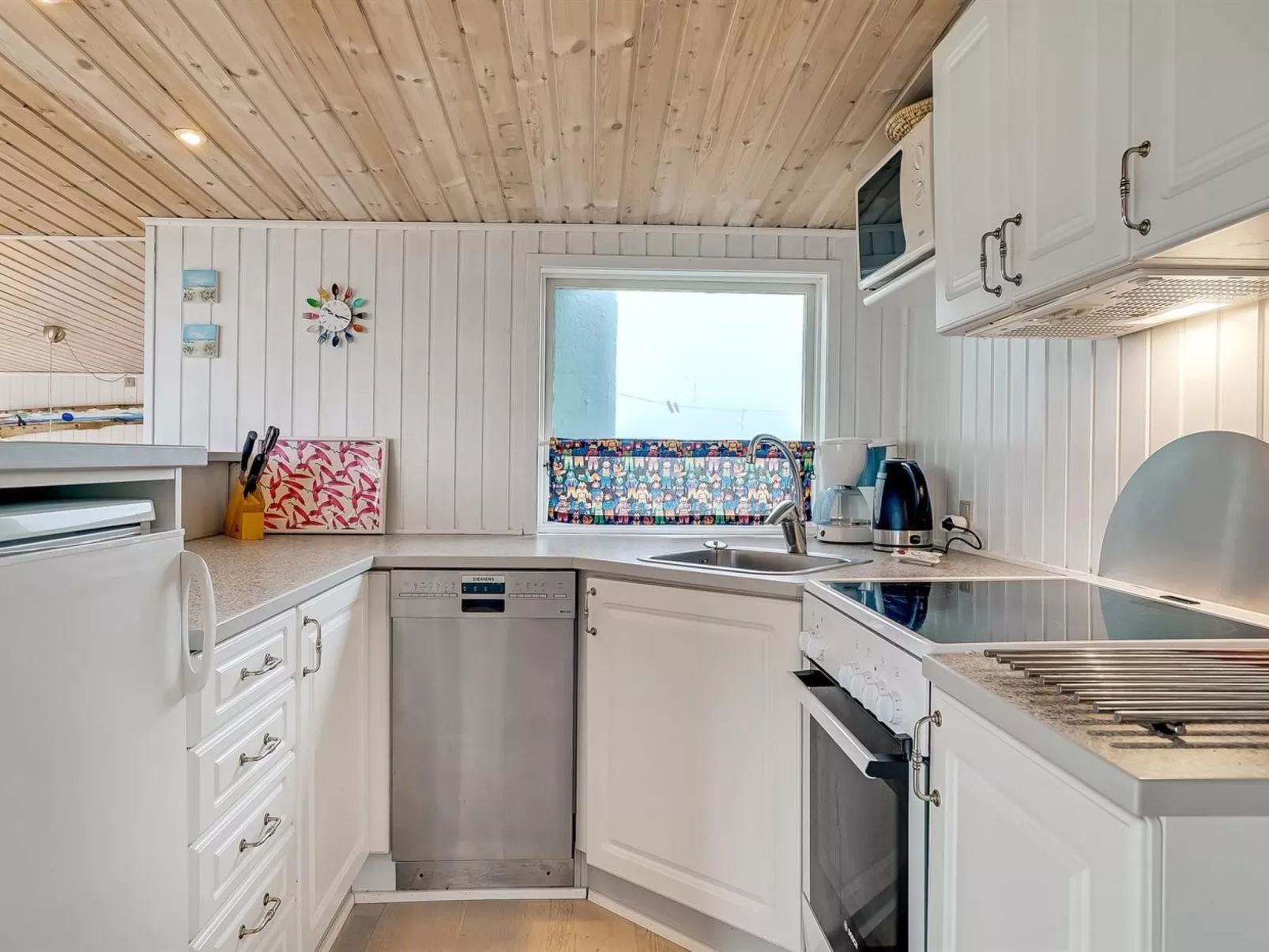 "Dyveke" - 220m from the sea-Dedans