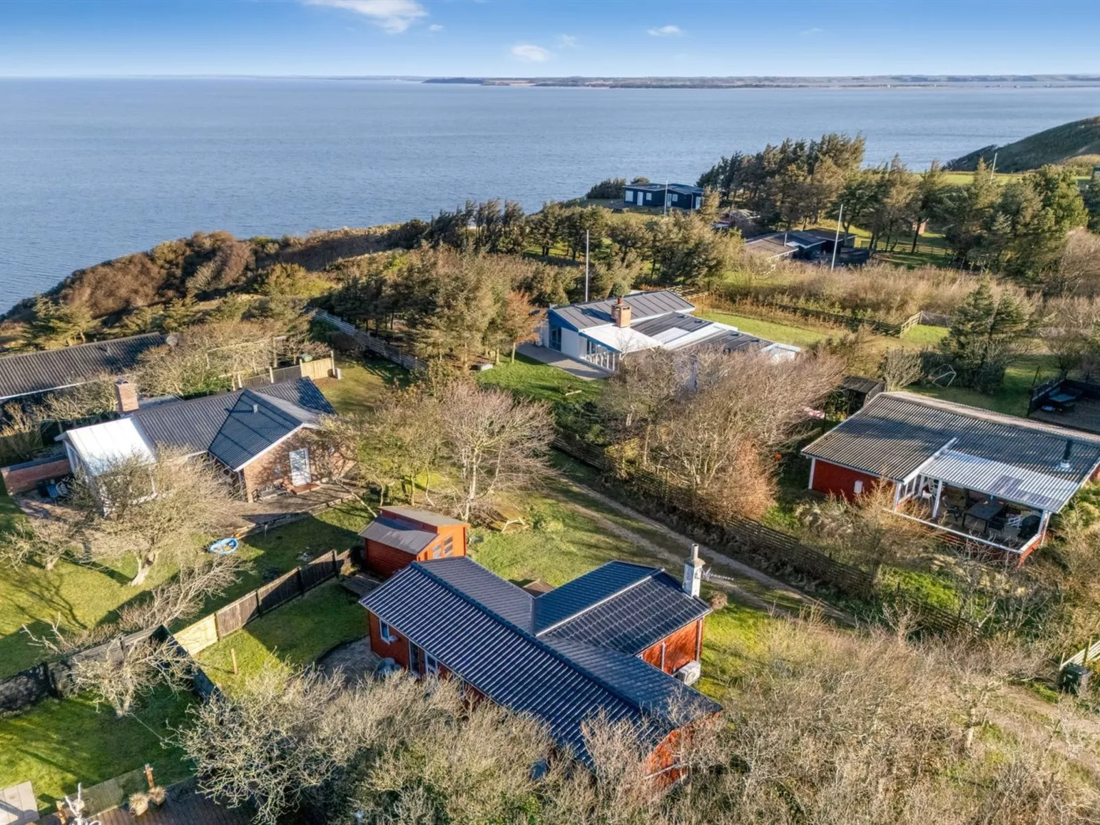 "Alpi" - 250m to the fjord-Outside