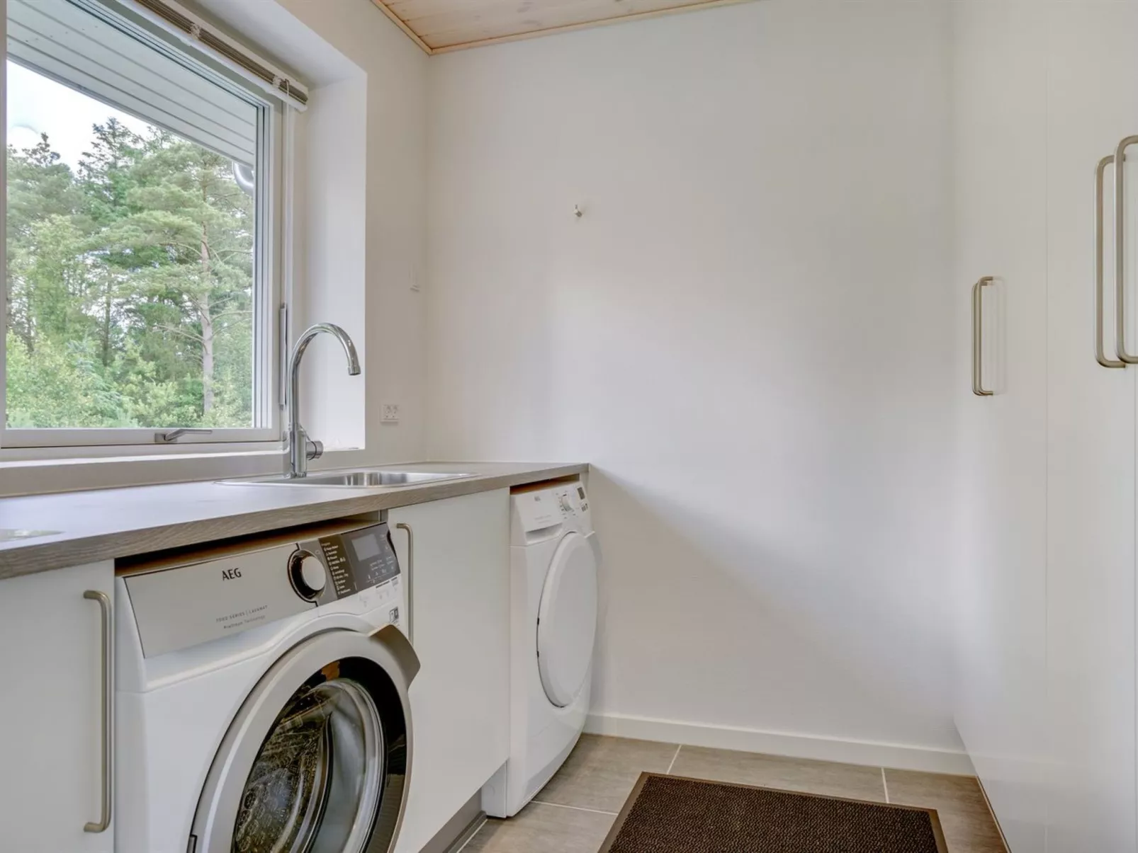 "Alona" - 250m from the sea-Drinnen