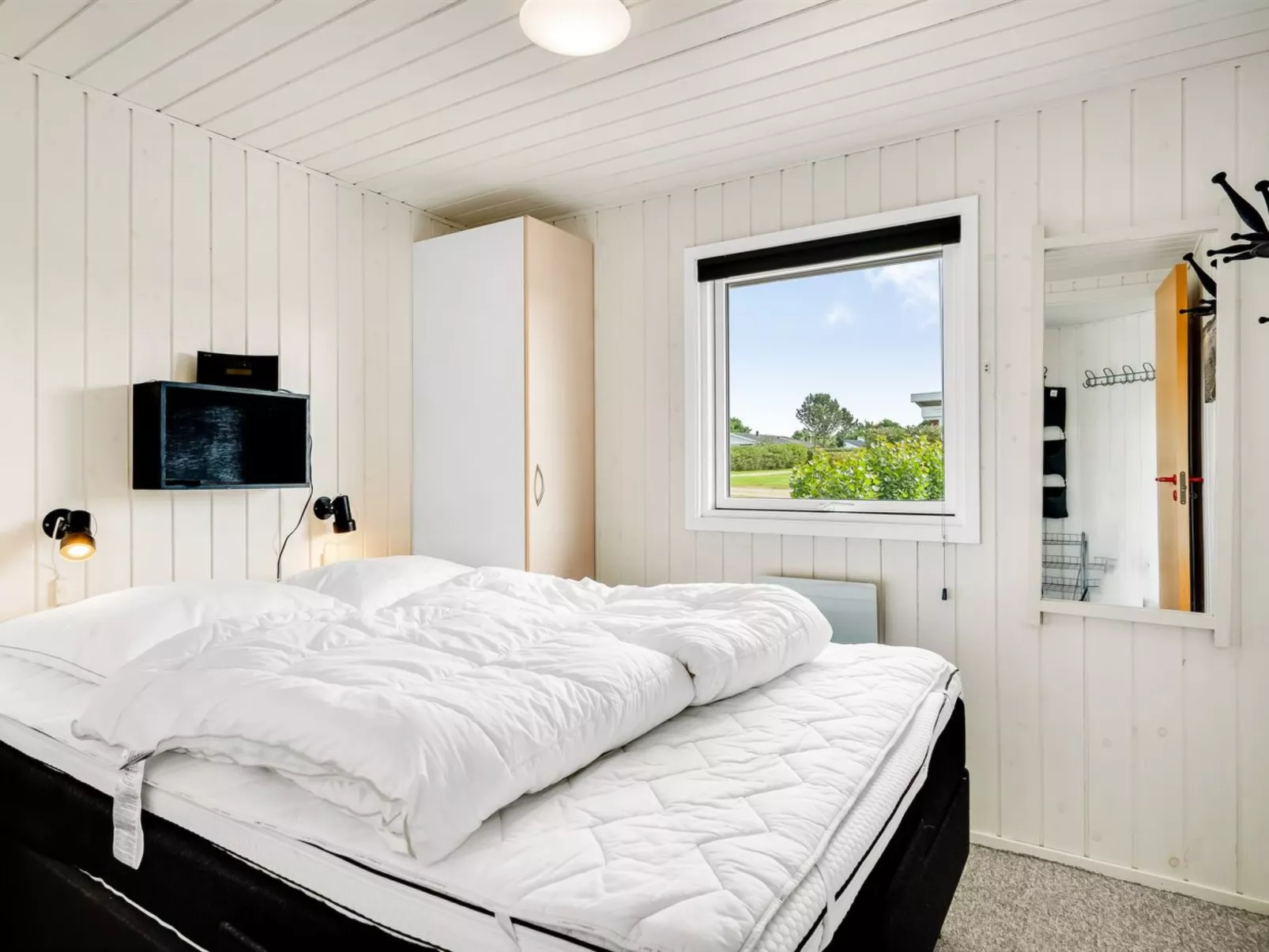 "Titta" - 150m to the fjord-Dedans