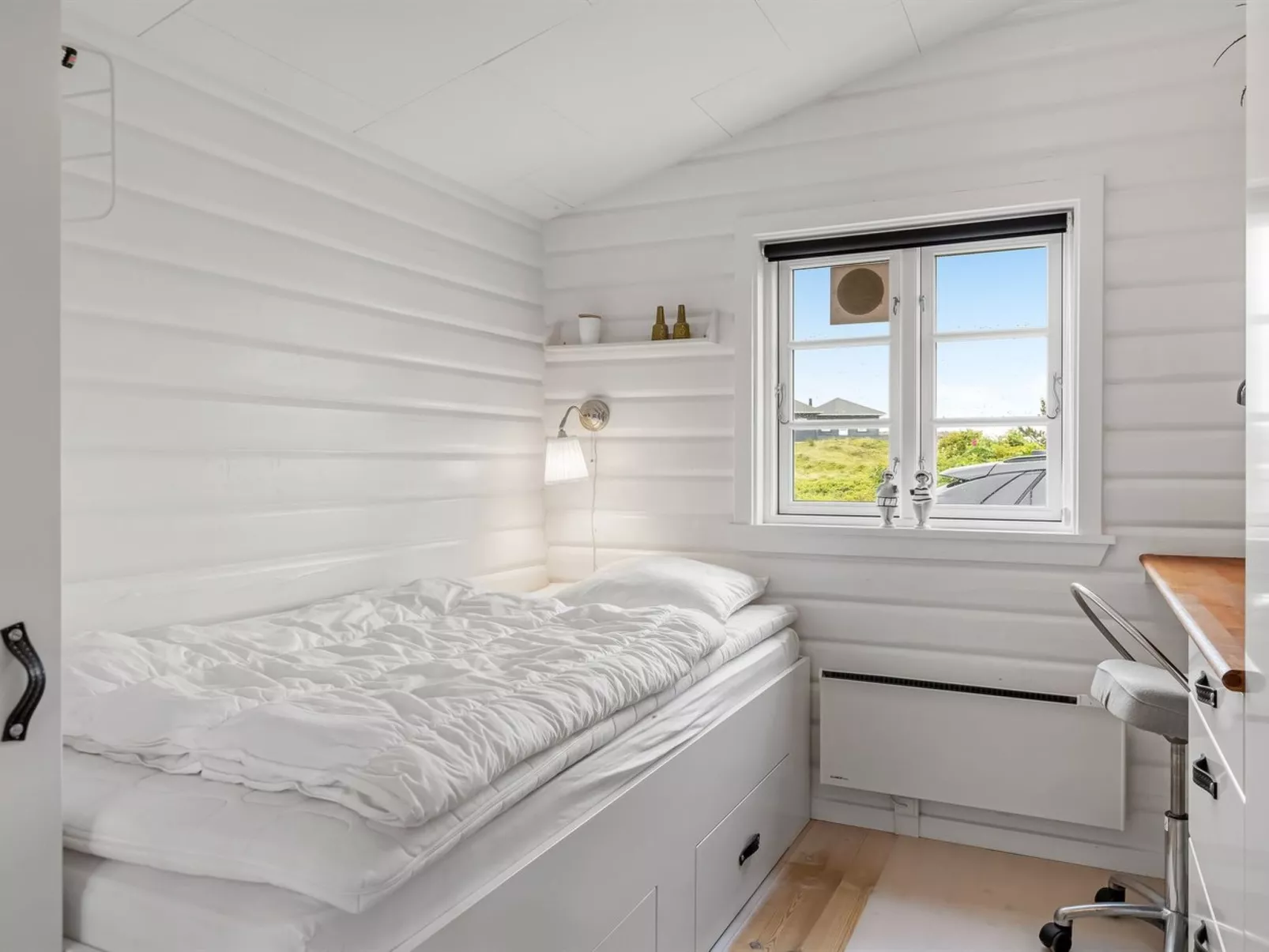 "Kristiarn" - 325m from the sea-Inside