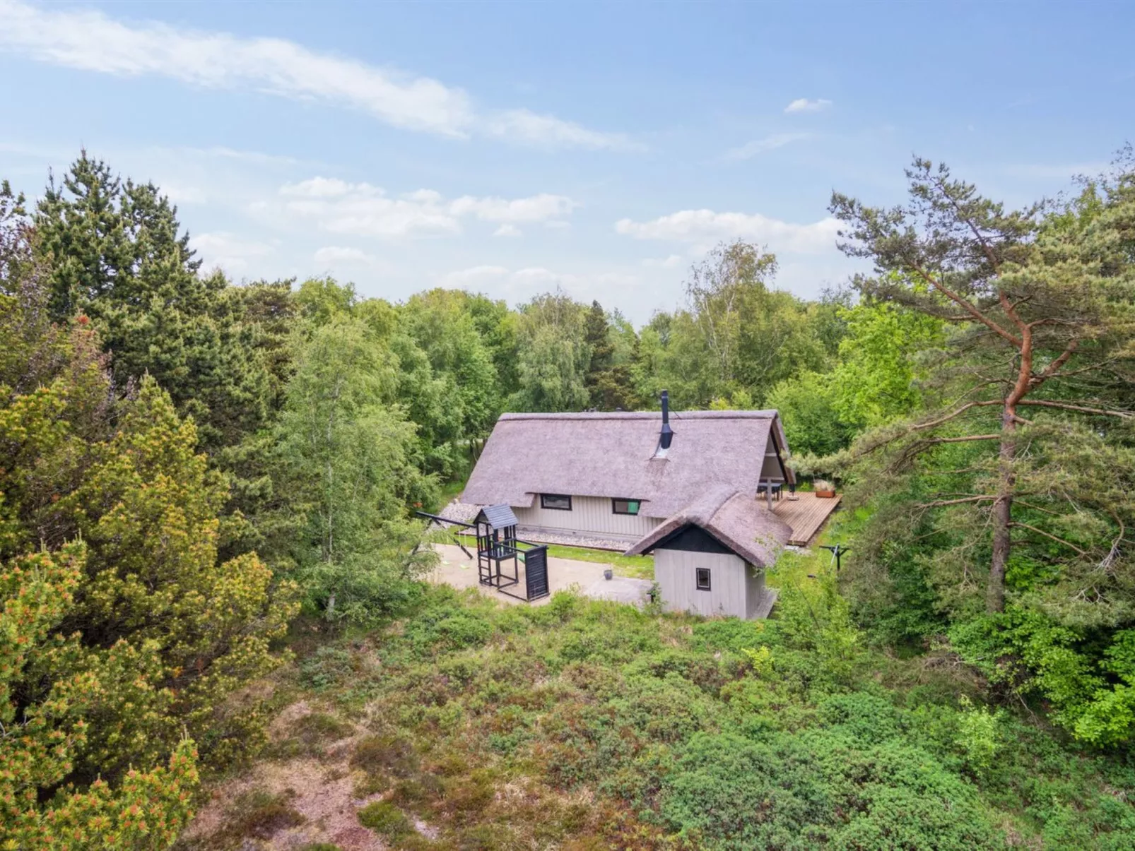 "Aghwith" - 1.2km from the sea-Outside