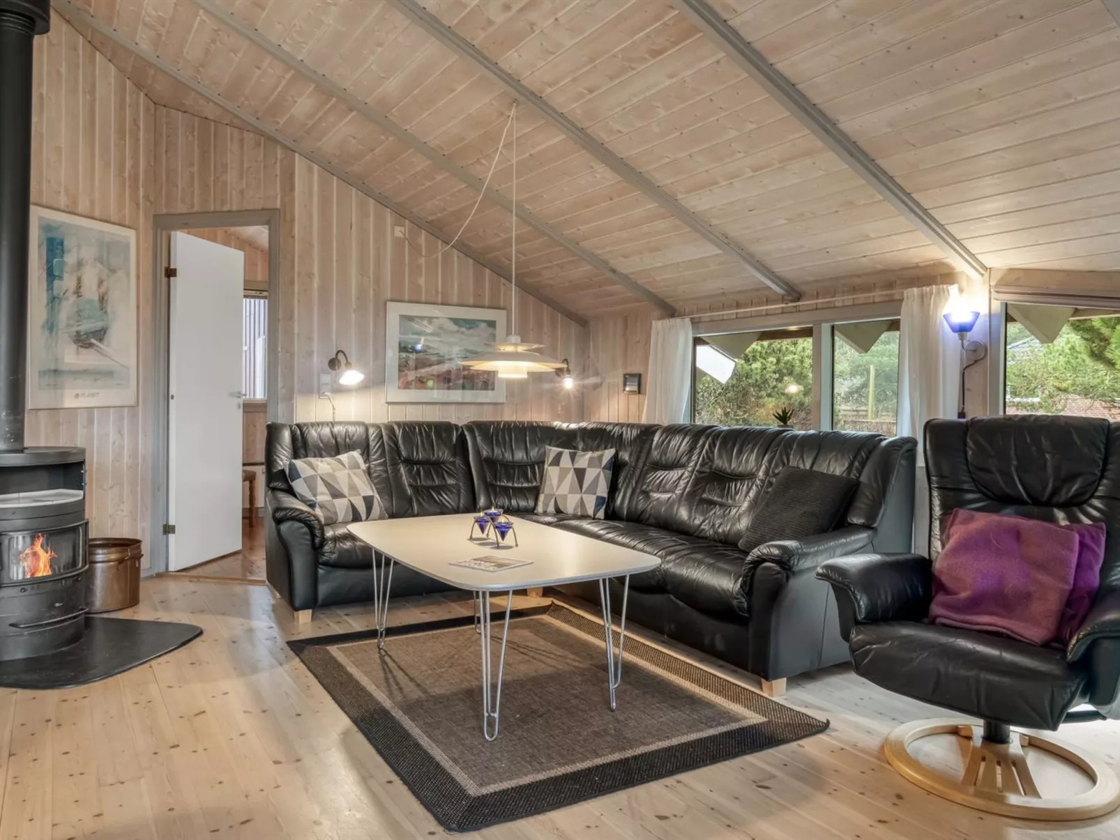 "Vivan" - 3.8km from the sea-Inside