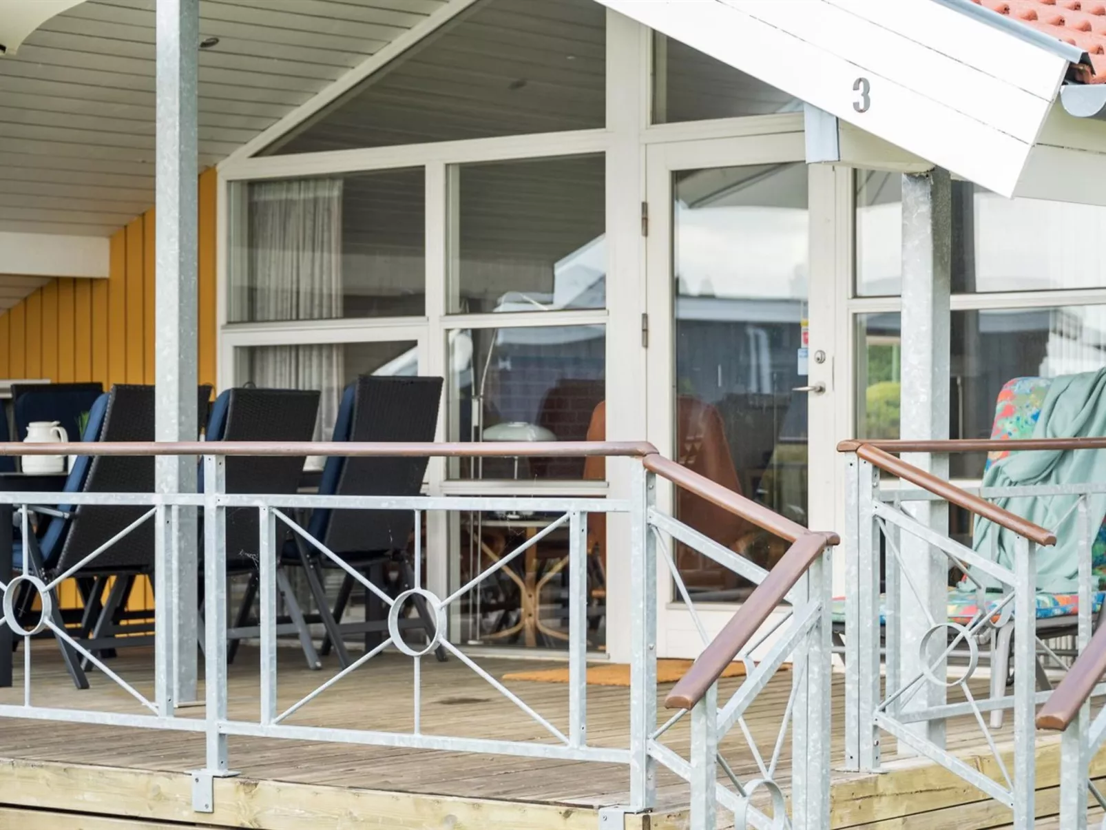 "Hjalmar" - 400m from the sea-Outside