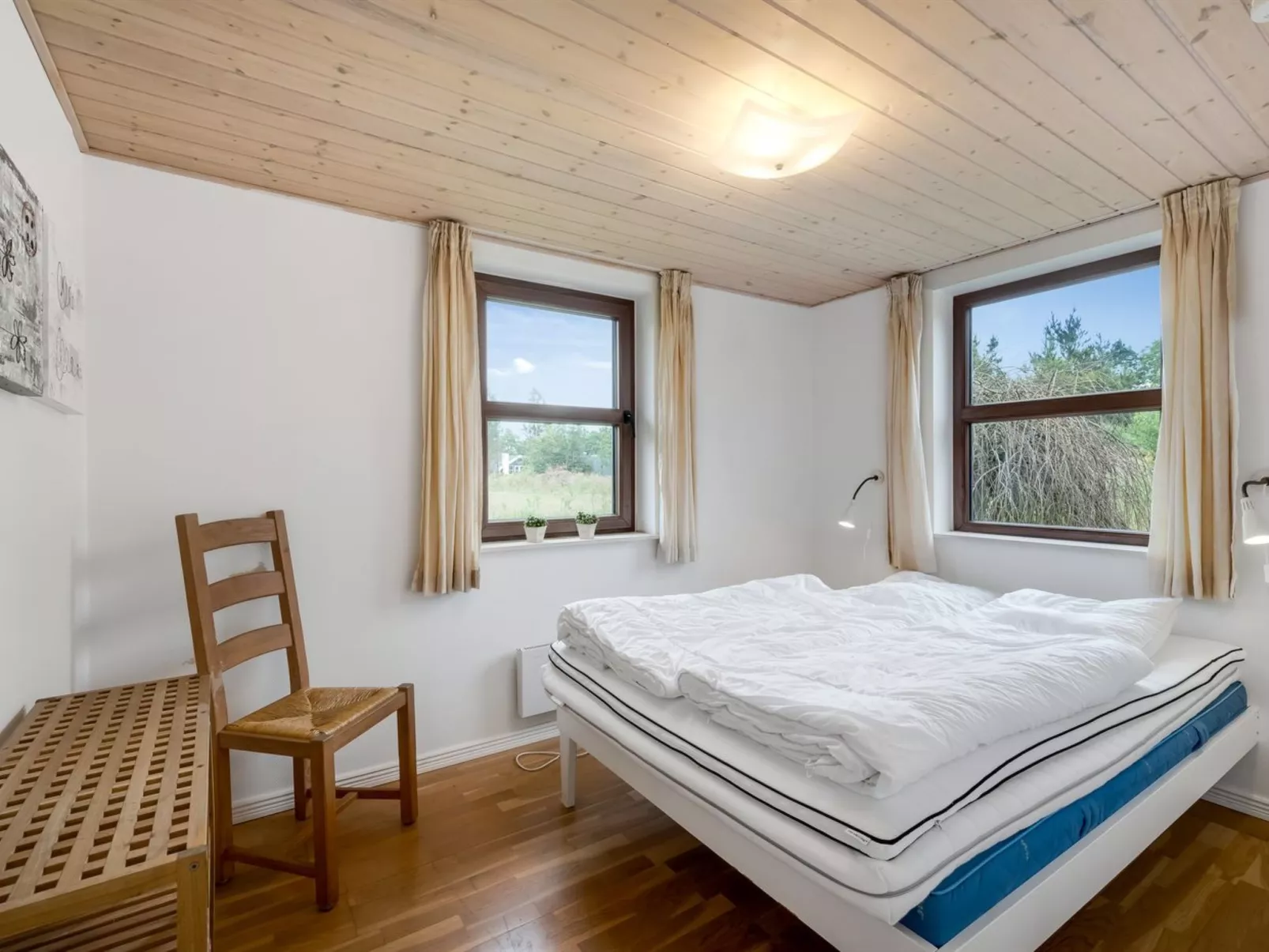 "Silvia" - 300m to the fjord-Inside