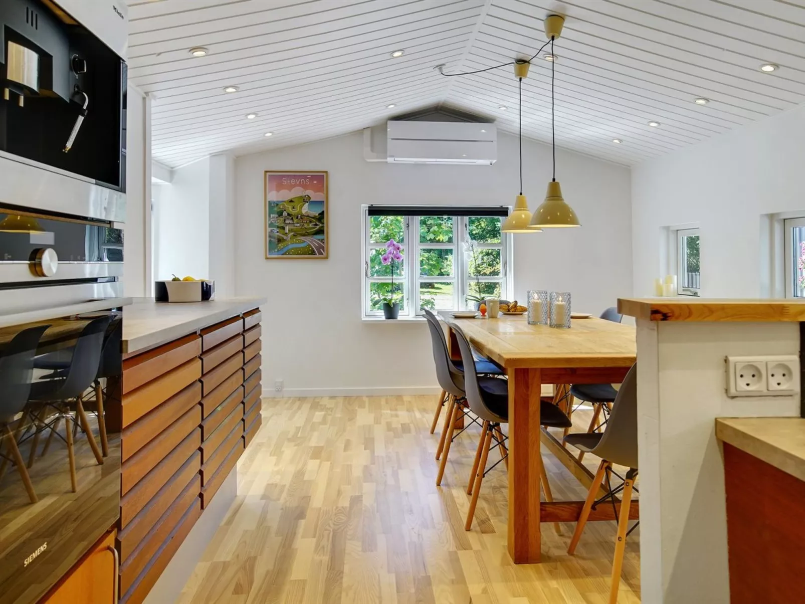 "Tannie" - 300m from the sea-Inside