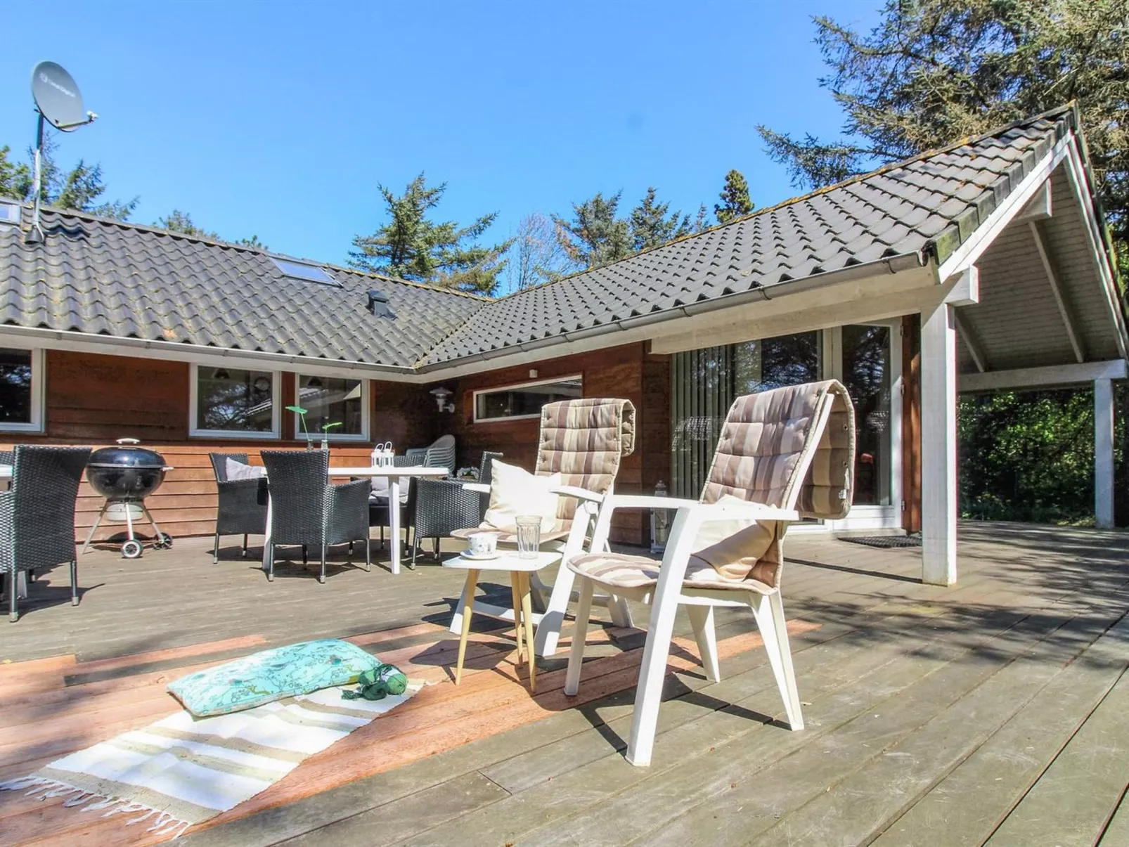 "Elfrun" - 250m from the sea-Outside