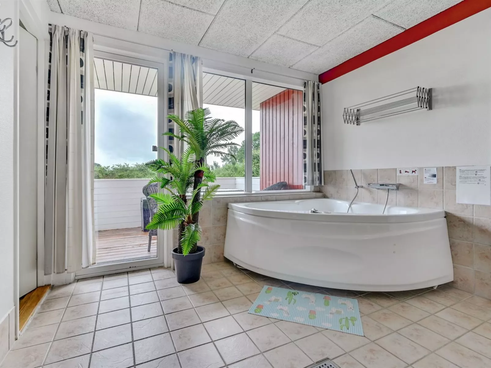 "Emly" - 1.1km from the sea-Dedans