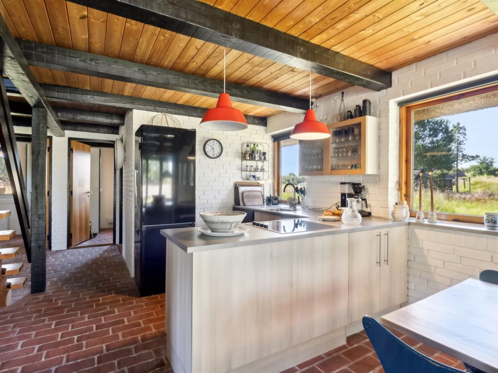 "Jorinde" - 2.8km from the sea-Inside