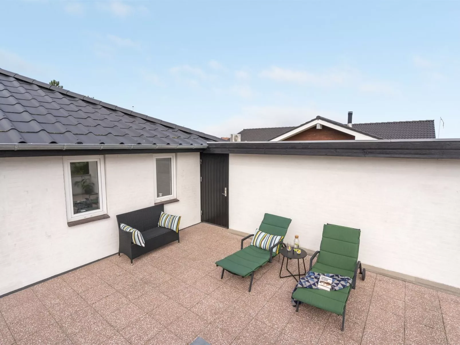 "Mayla" - 50m from the sea-Draußen