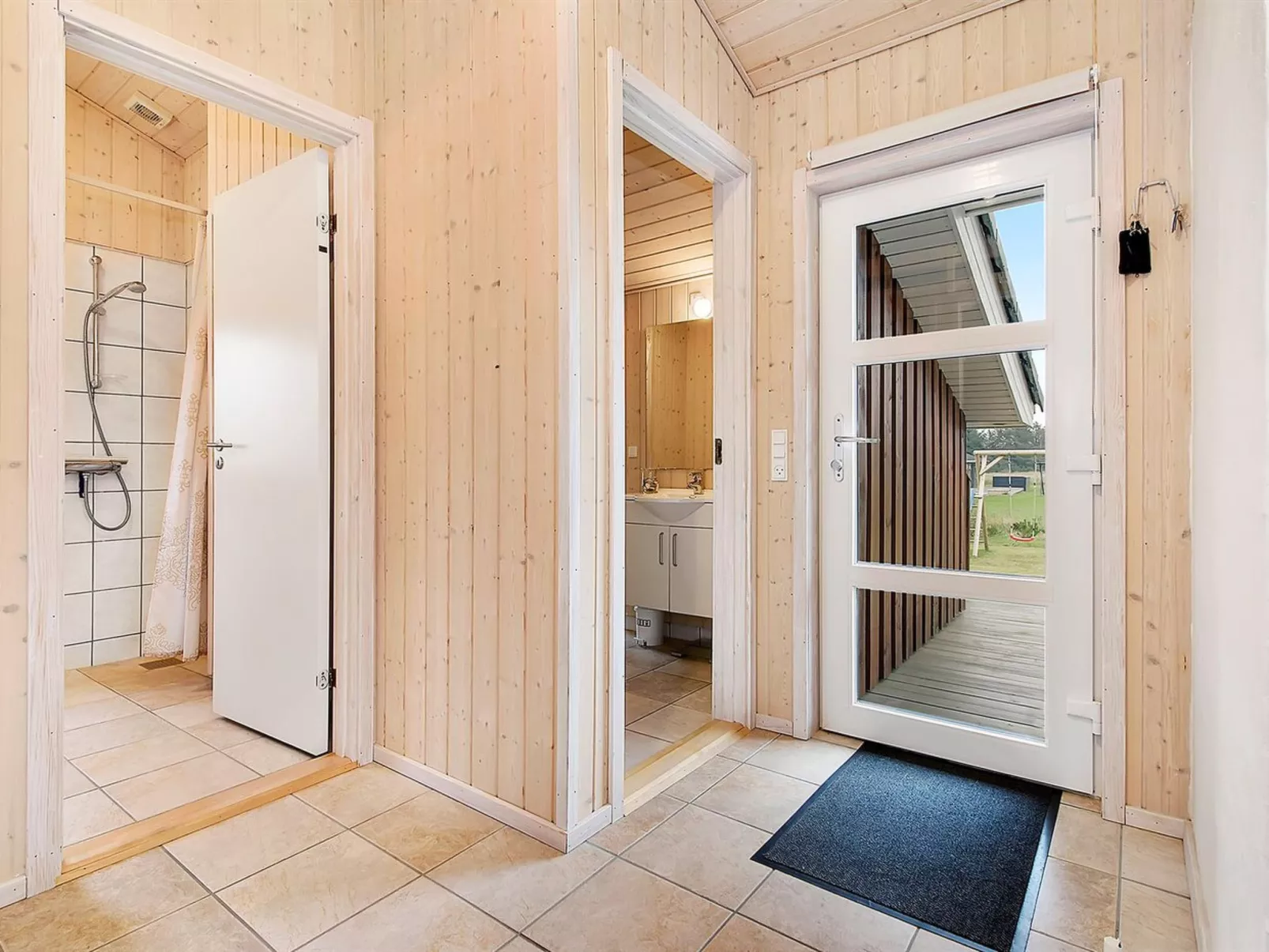 "Nynke" - 600m from the sea-Inside