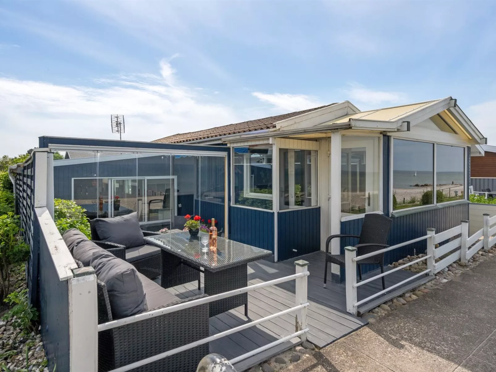 "Nera" - 10m from the sea-Draußen