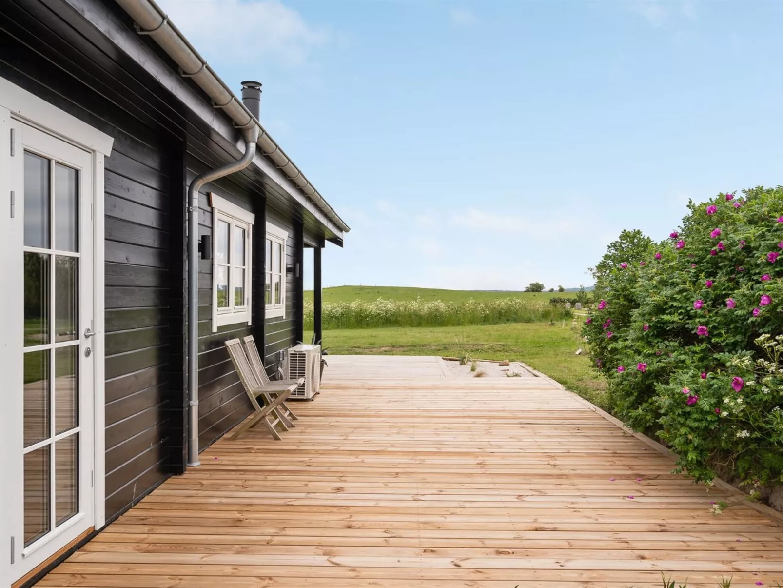 "Siebelt" - 200m from the sea-Outside