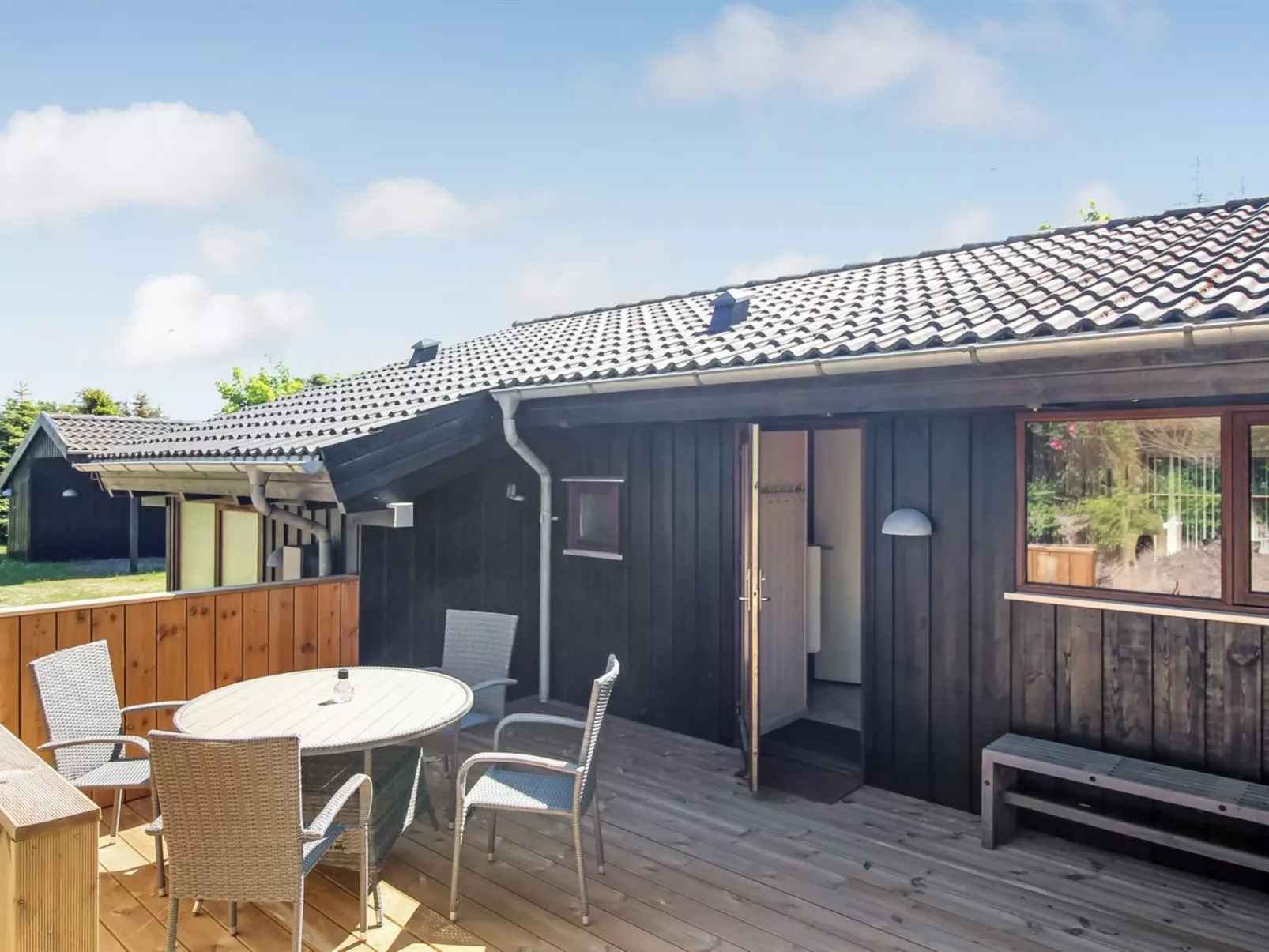 "Paulette" - 450m from the sea-Outside