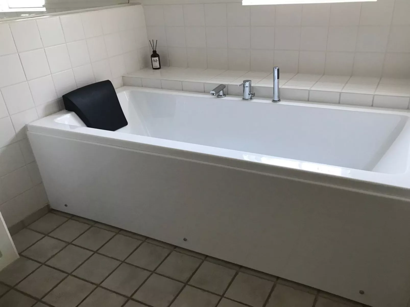 "Ønef" - 1km from the sea-Drinnen