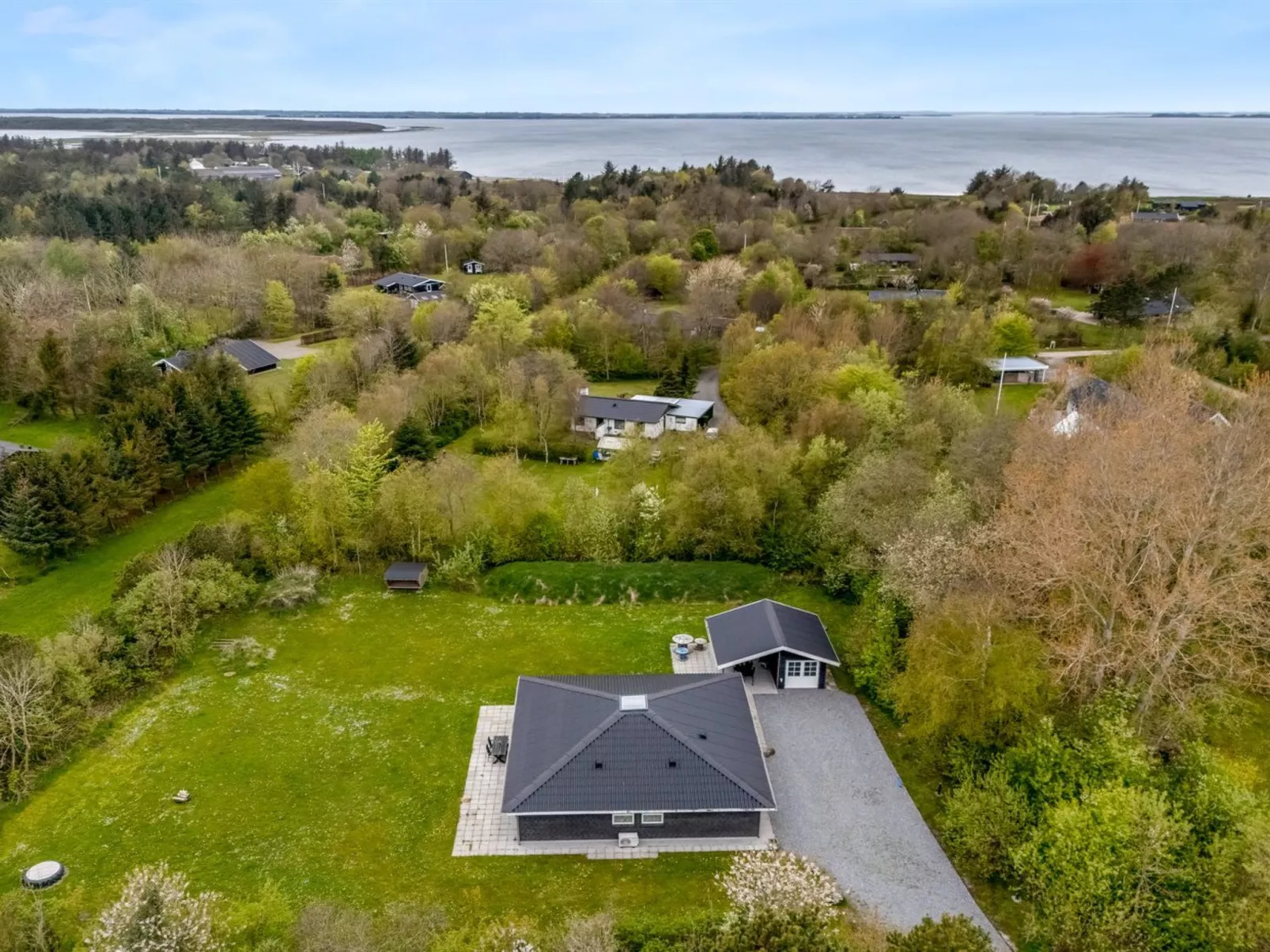 "Veijo" - 400m to the fjord-Dehors