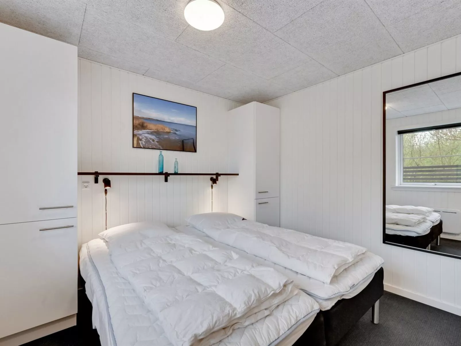 "Øn" -  from the sea-Inside