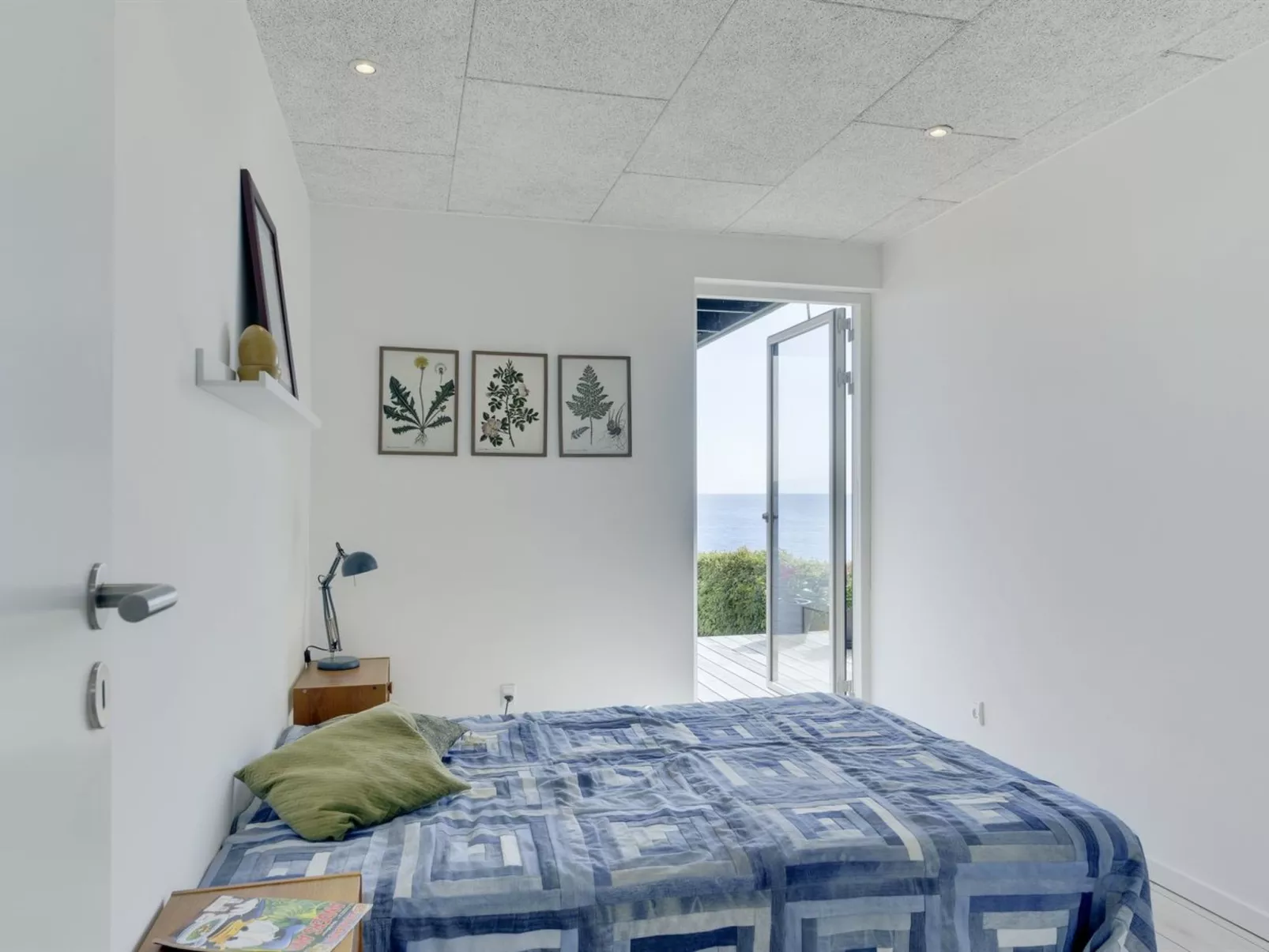 "Herewardus" - 10m to the fjord-Drinnen