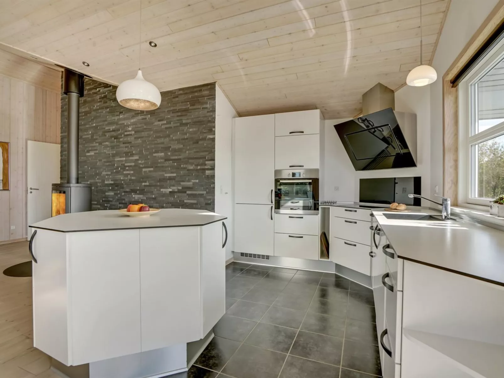 "Haghbarth" - 2.3km from the sea-Inside