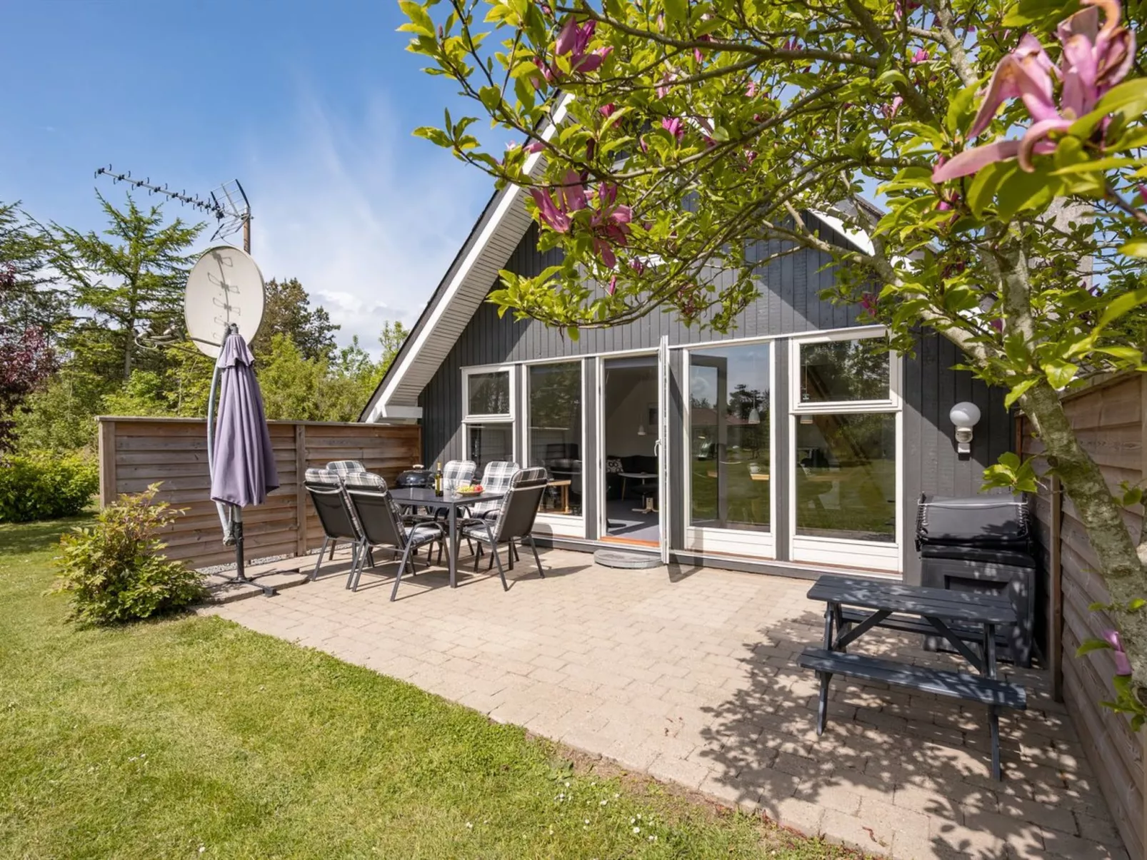 "Femija" - 500m to the fjord-Outside