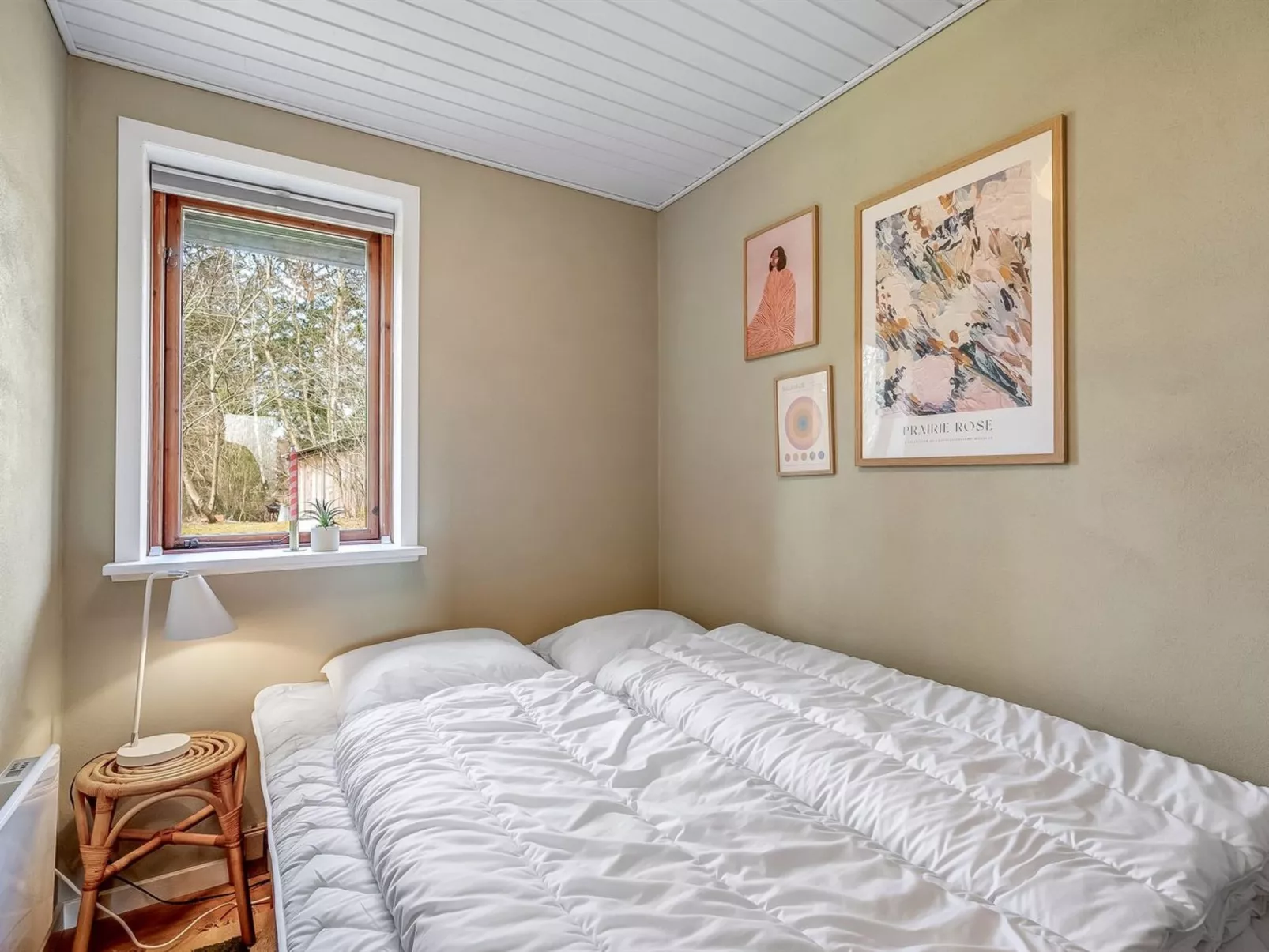 "Gundis" - 500m to the fjord-Inside