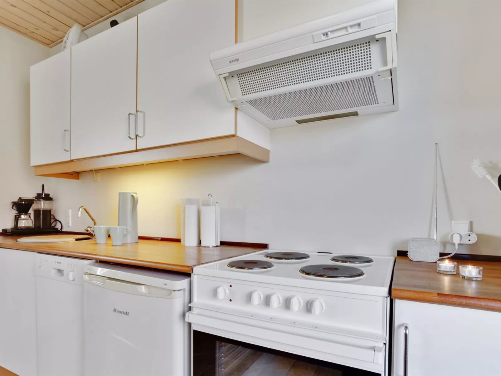 "Gulla" - 300m from the sea-Drinnen