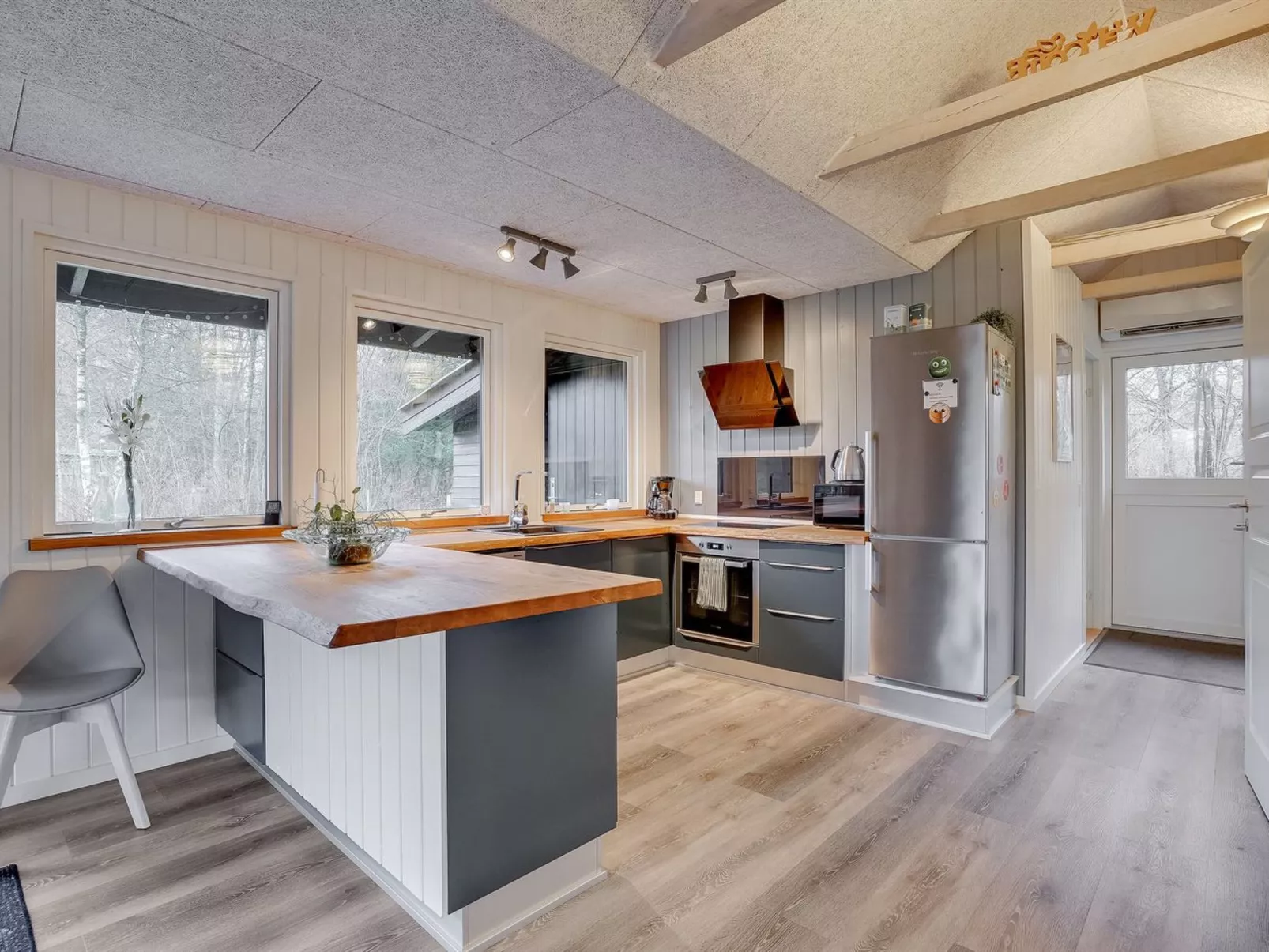 "Vitus" - 30km from the sea-Dedans