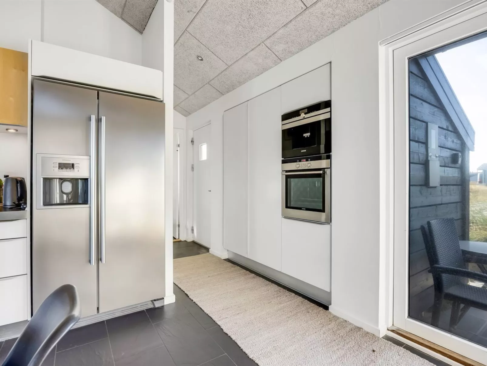 "Antonie" - 95m from the sea-Drinnen