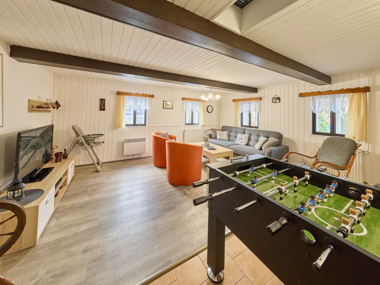 Leisure Lounge & Pool-Inside